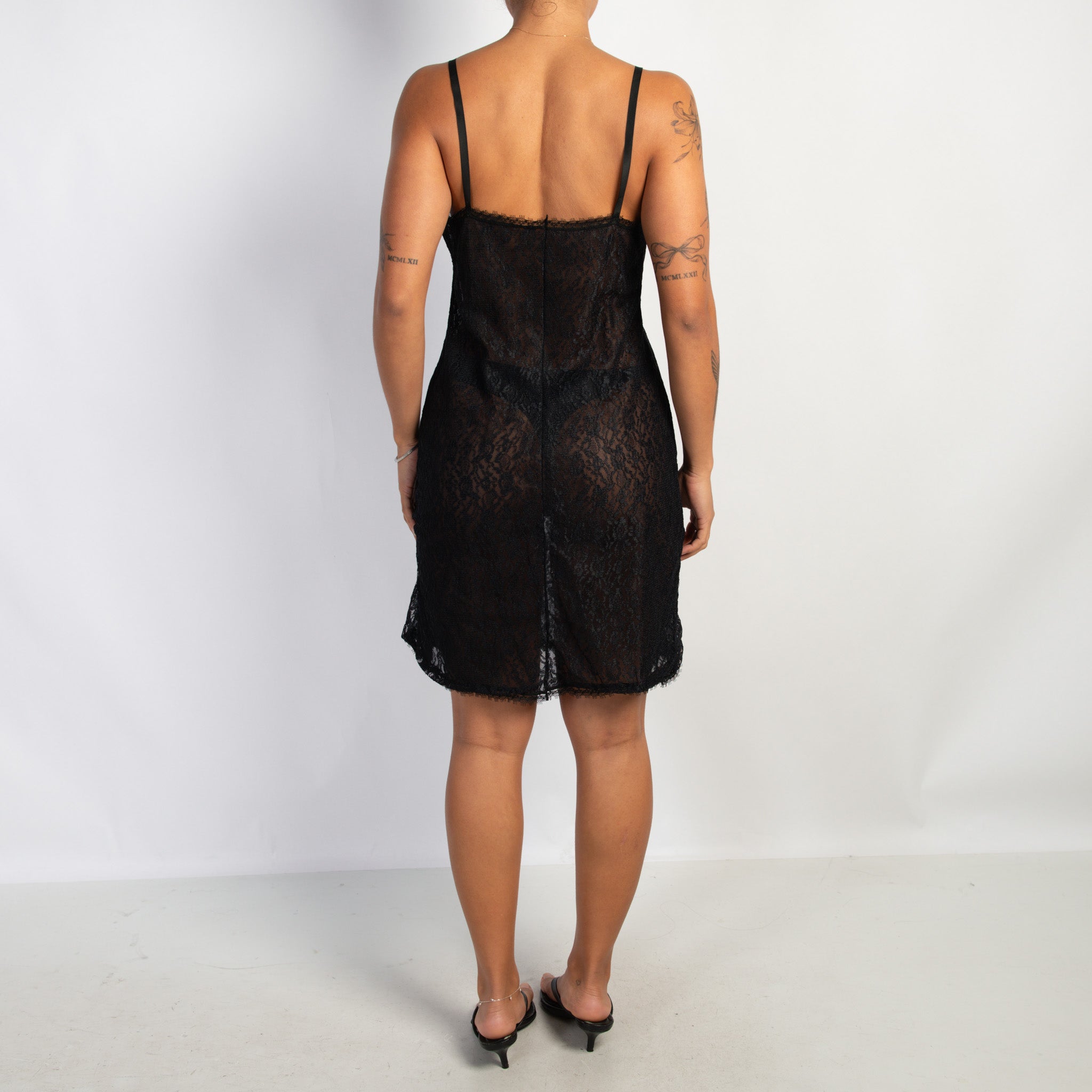 BLACK LACE DRESS