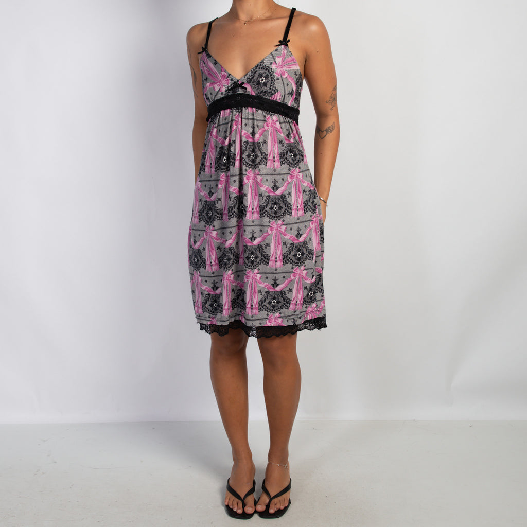SLINKY PATTERN CHEMISE