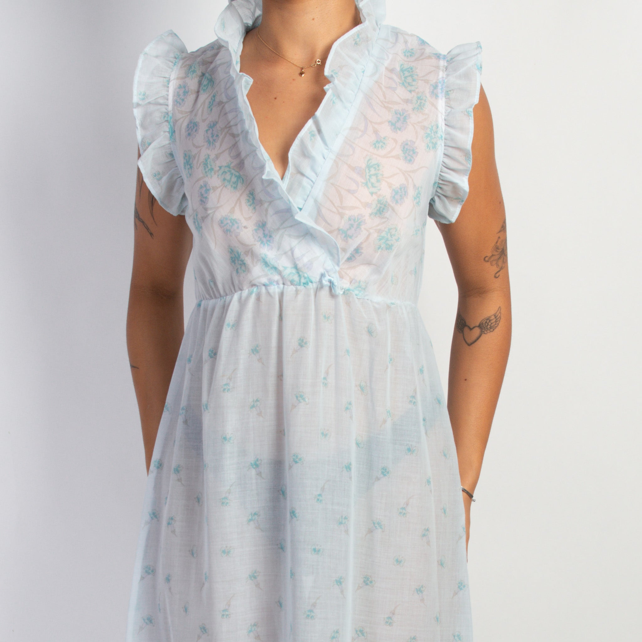 BLUE FLORAL NIGHTGOWN