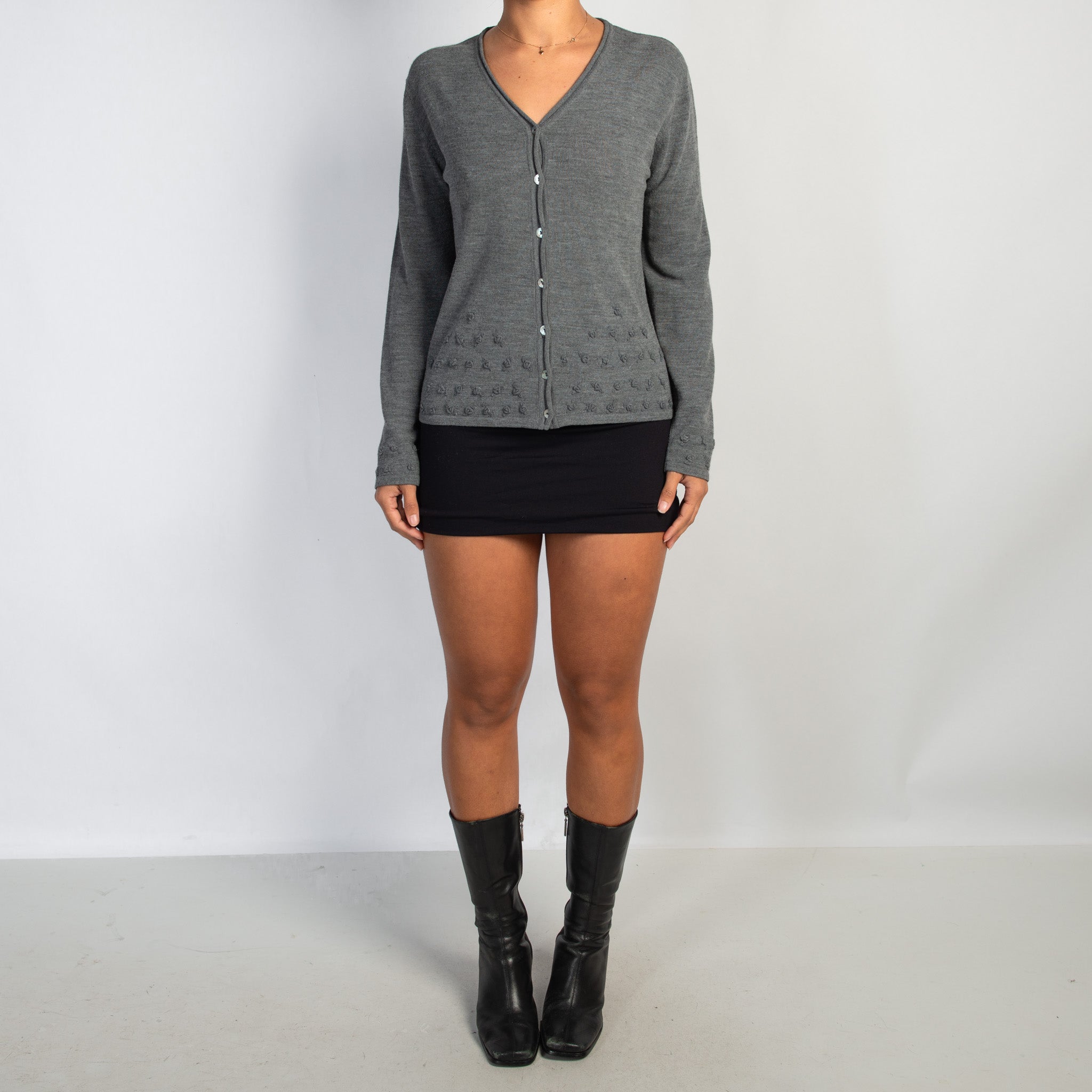 GREY FLORAL CARDIGAN