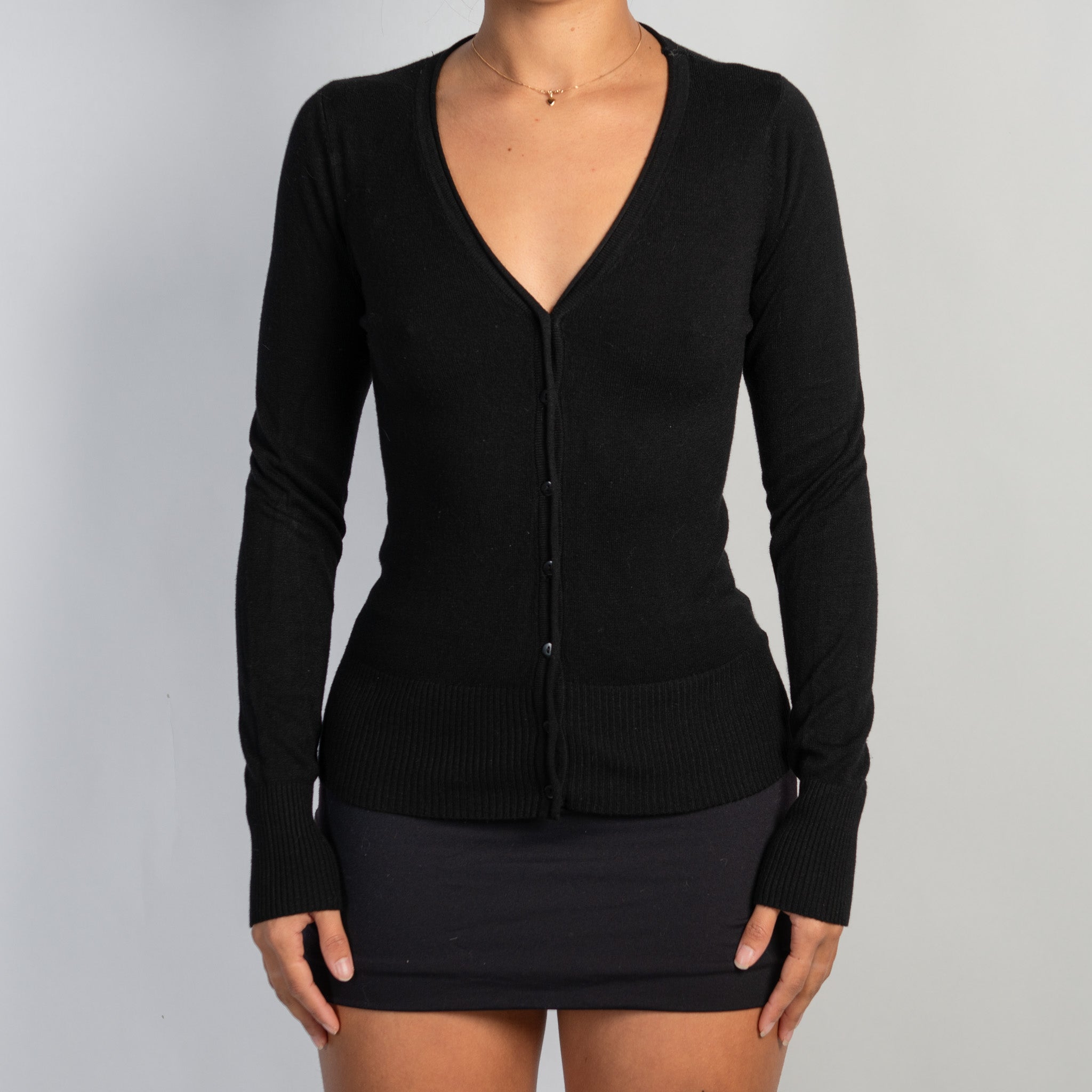 CLASSIC BLACK CARDIGAN