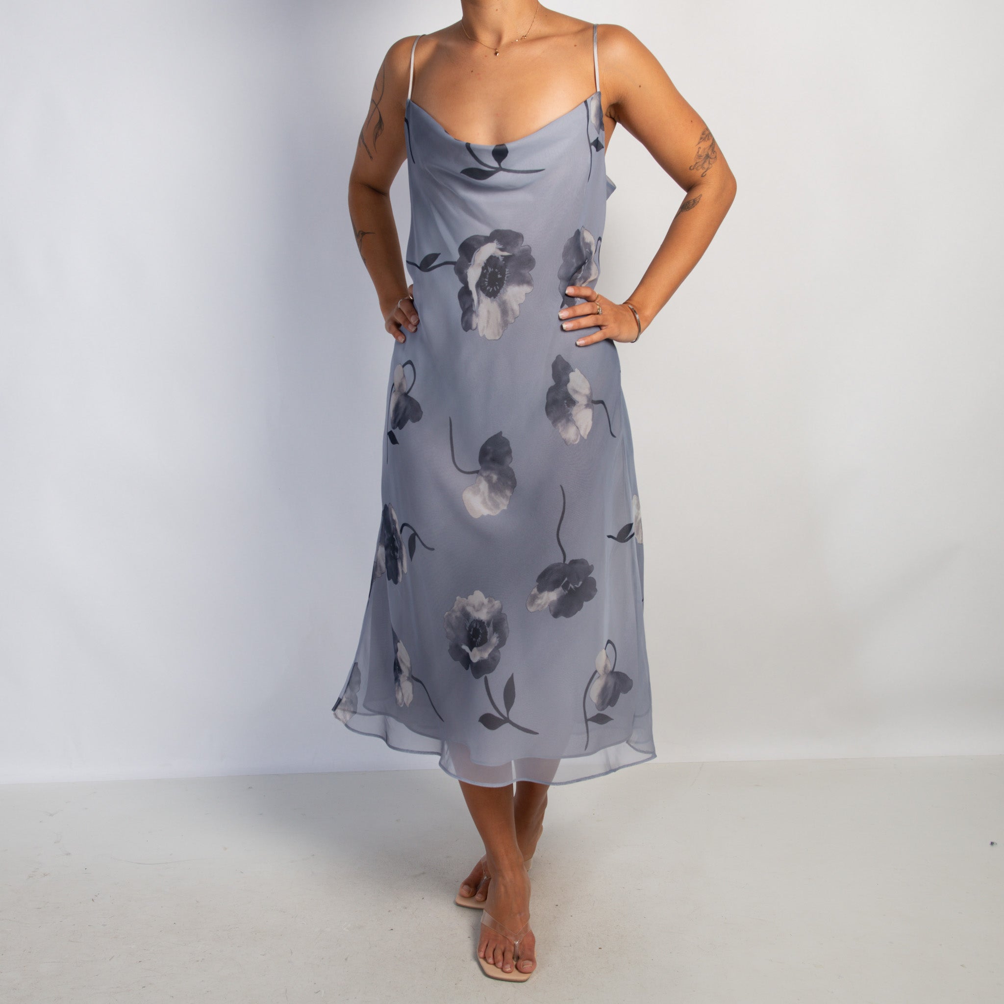 GREY FLORAL MIDI DRESS