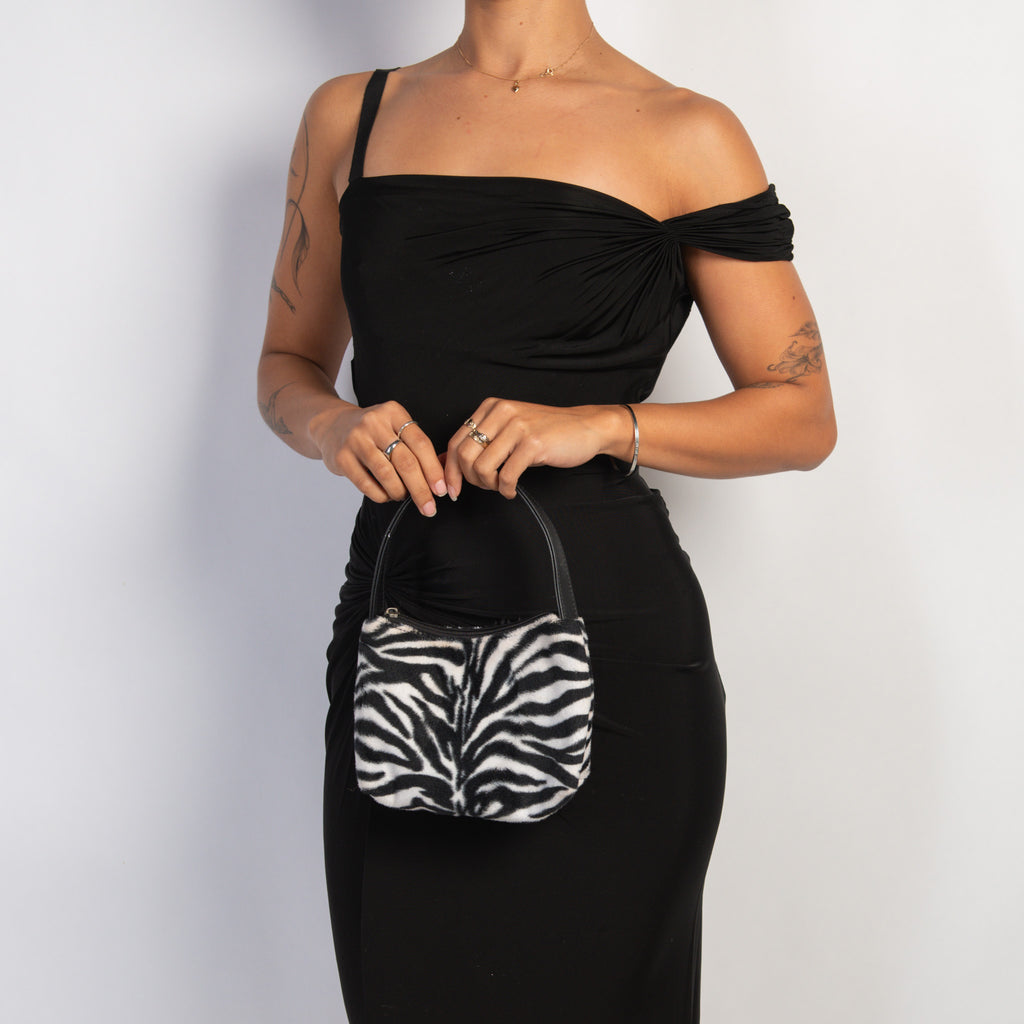 B&W ZEBRA PURSE