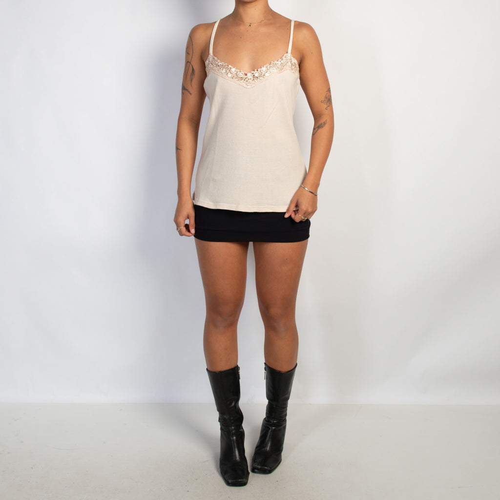CREAM FLORAL TRIM CAMISOLE