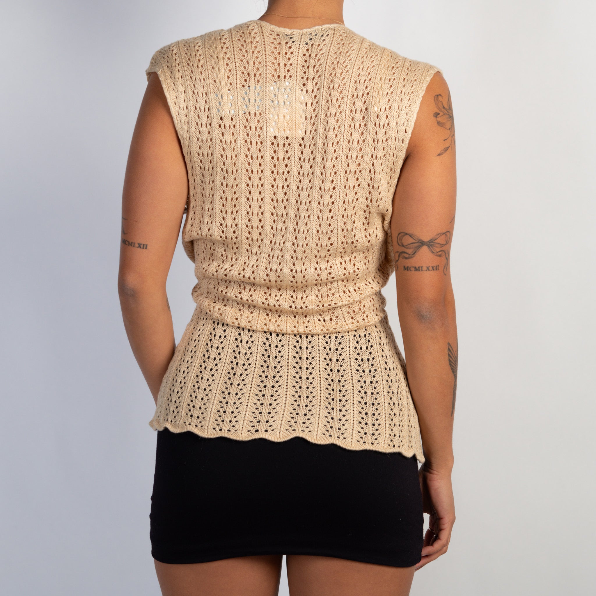 BEIGE CROSS OVER TOP