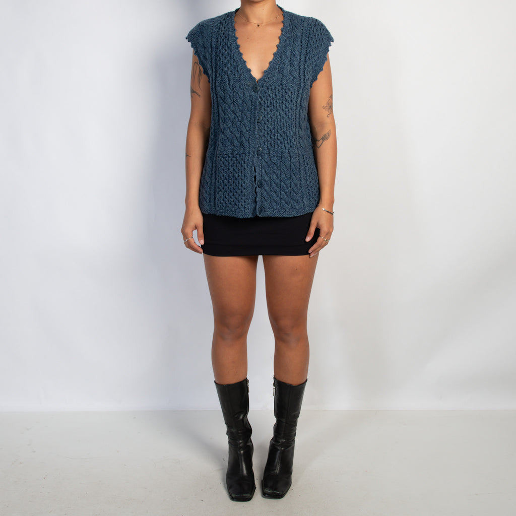 BLUE KNIT BUTTON VEST