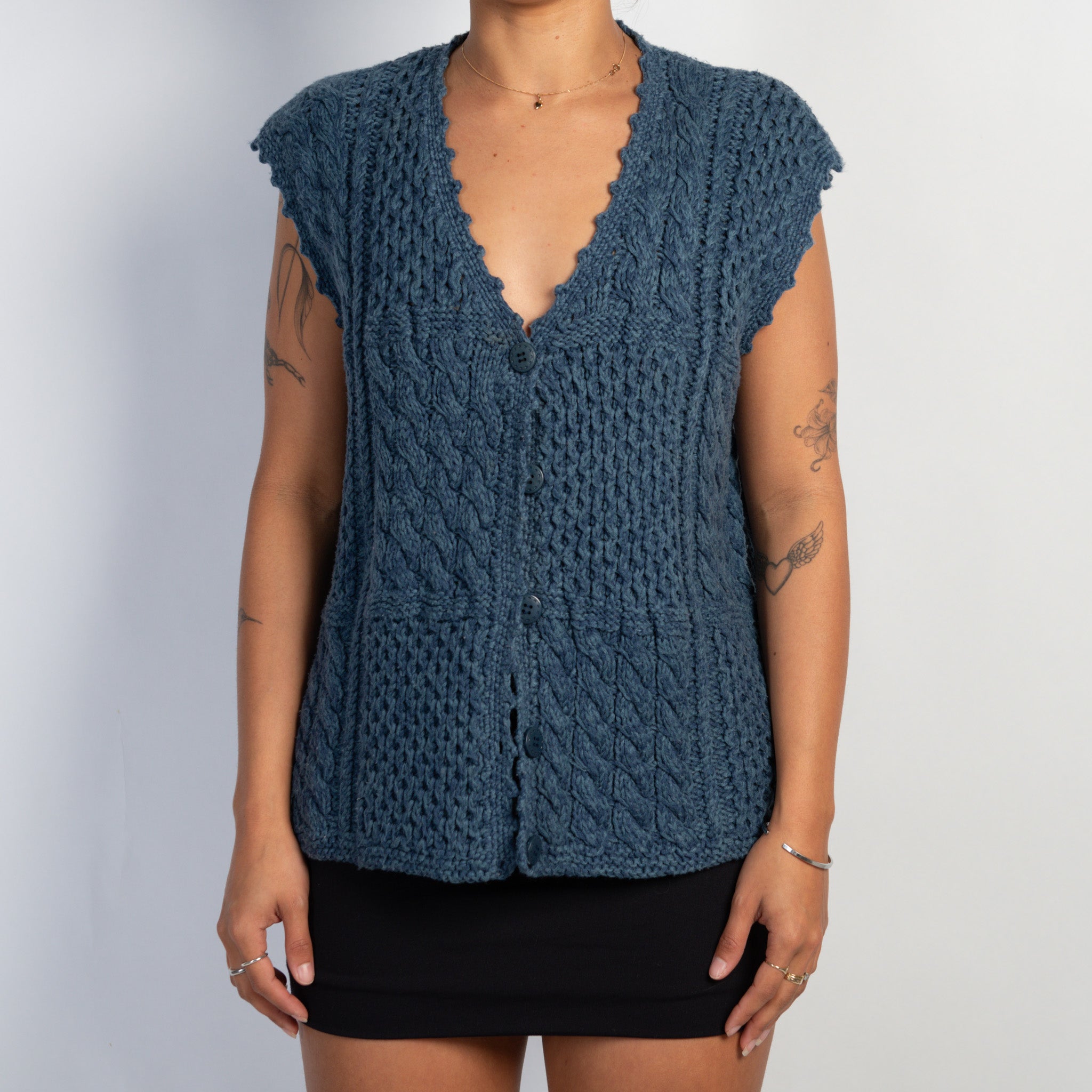 BLUE KNIT BUTTON VEST