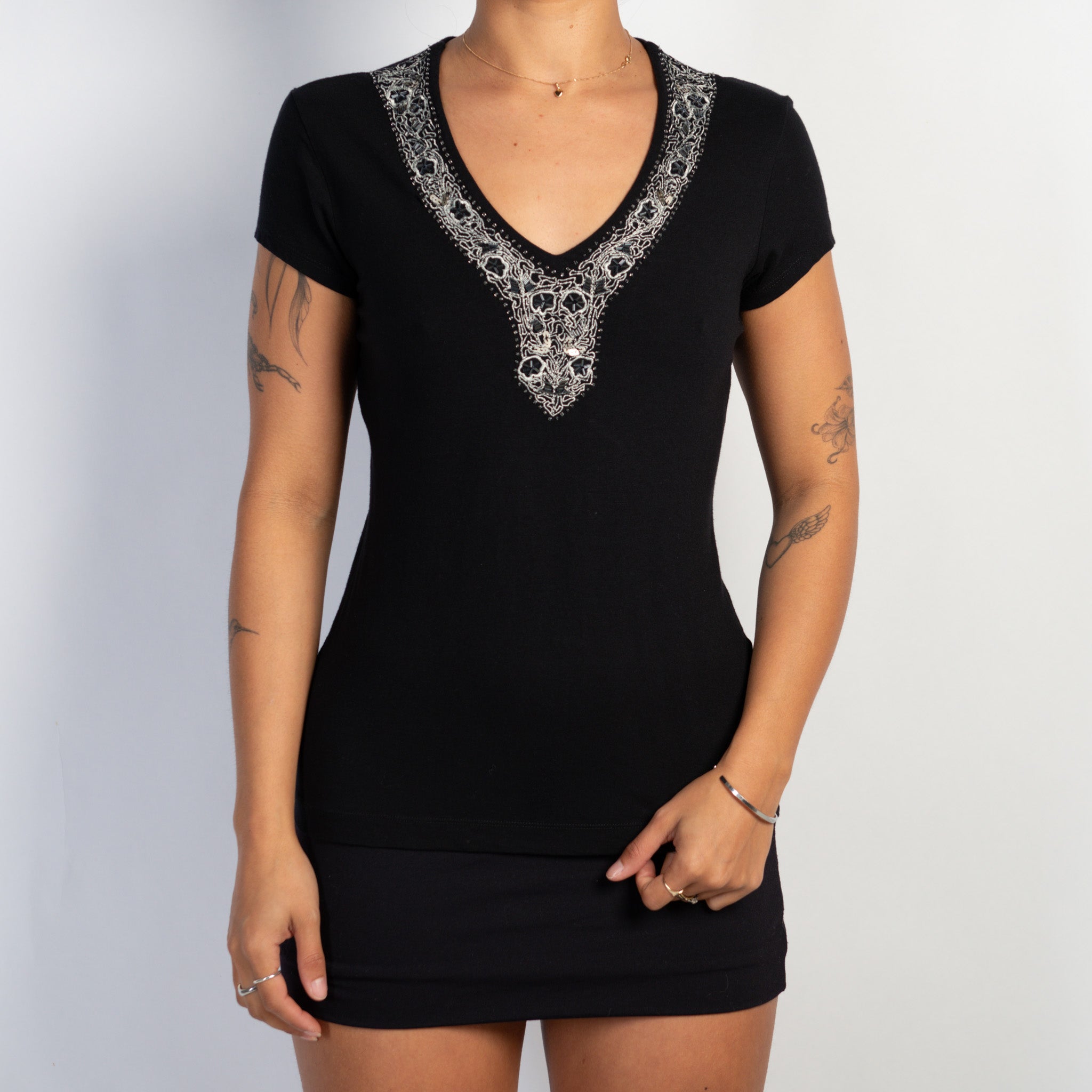BLACK EMBROIDERED TOP