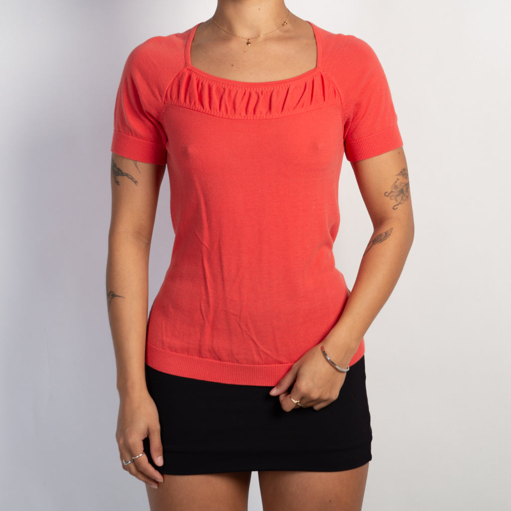 CORAL KNIT TEE