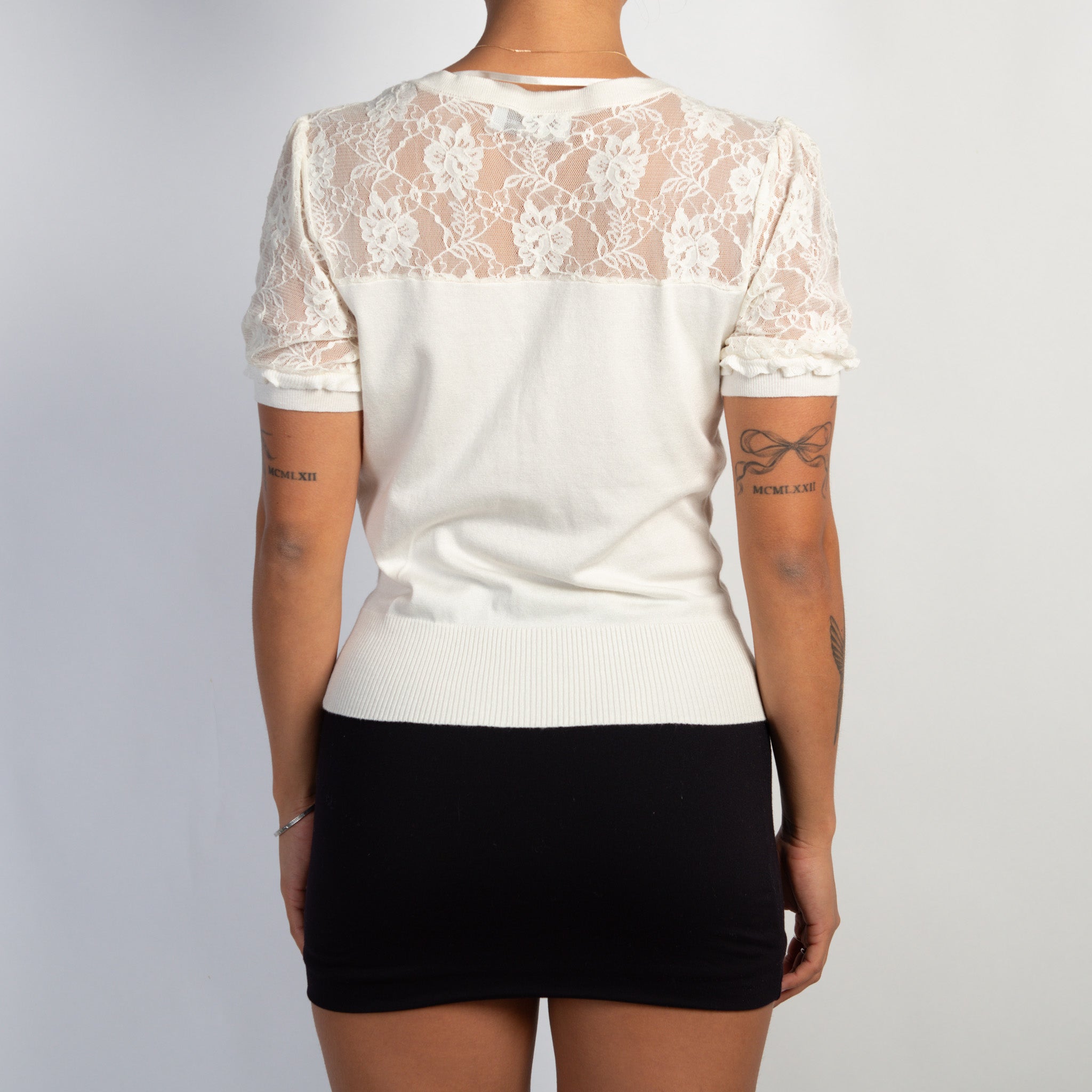 IVORY LACE KNIT TOP