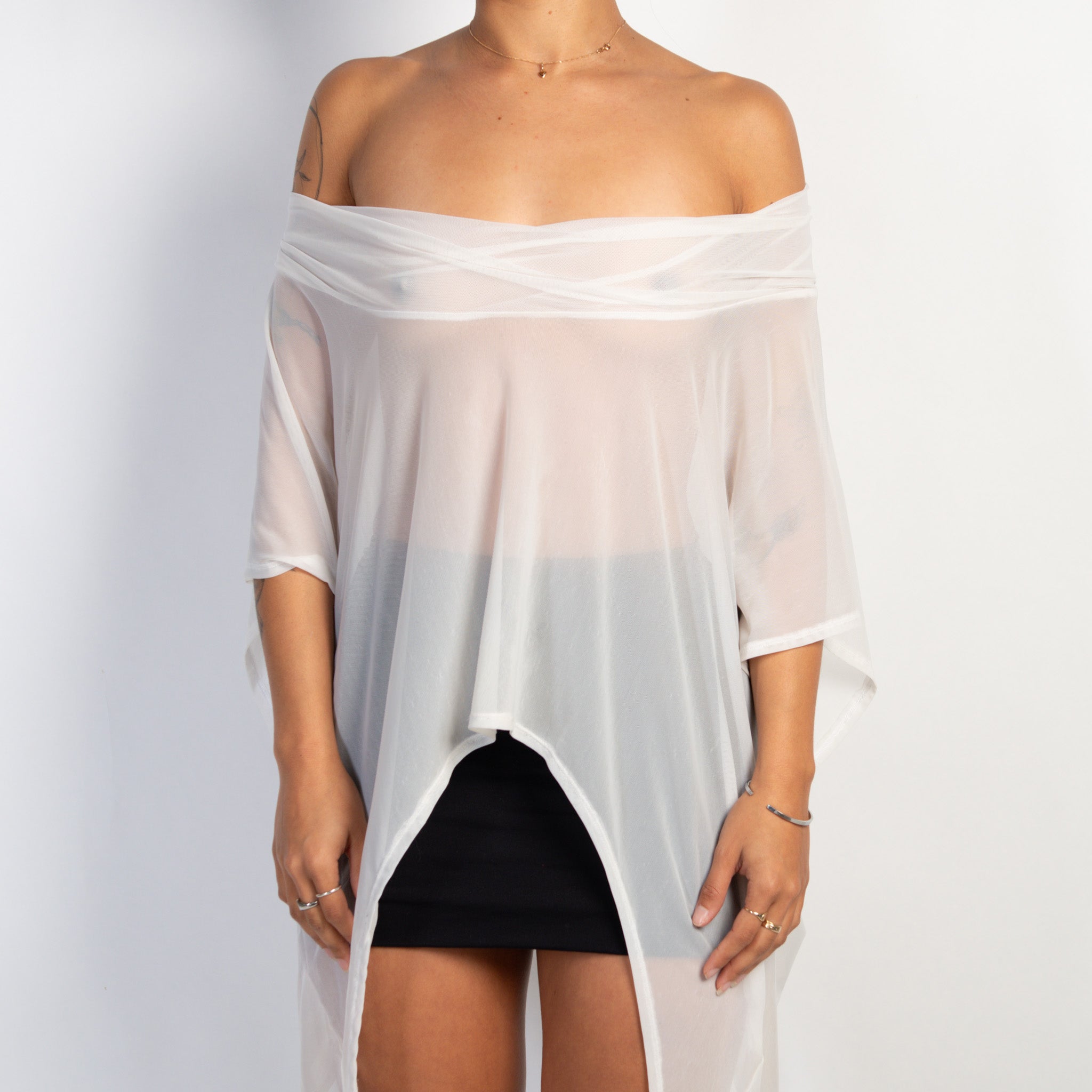 WHITE MESH TOP
