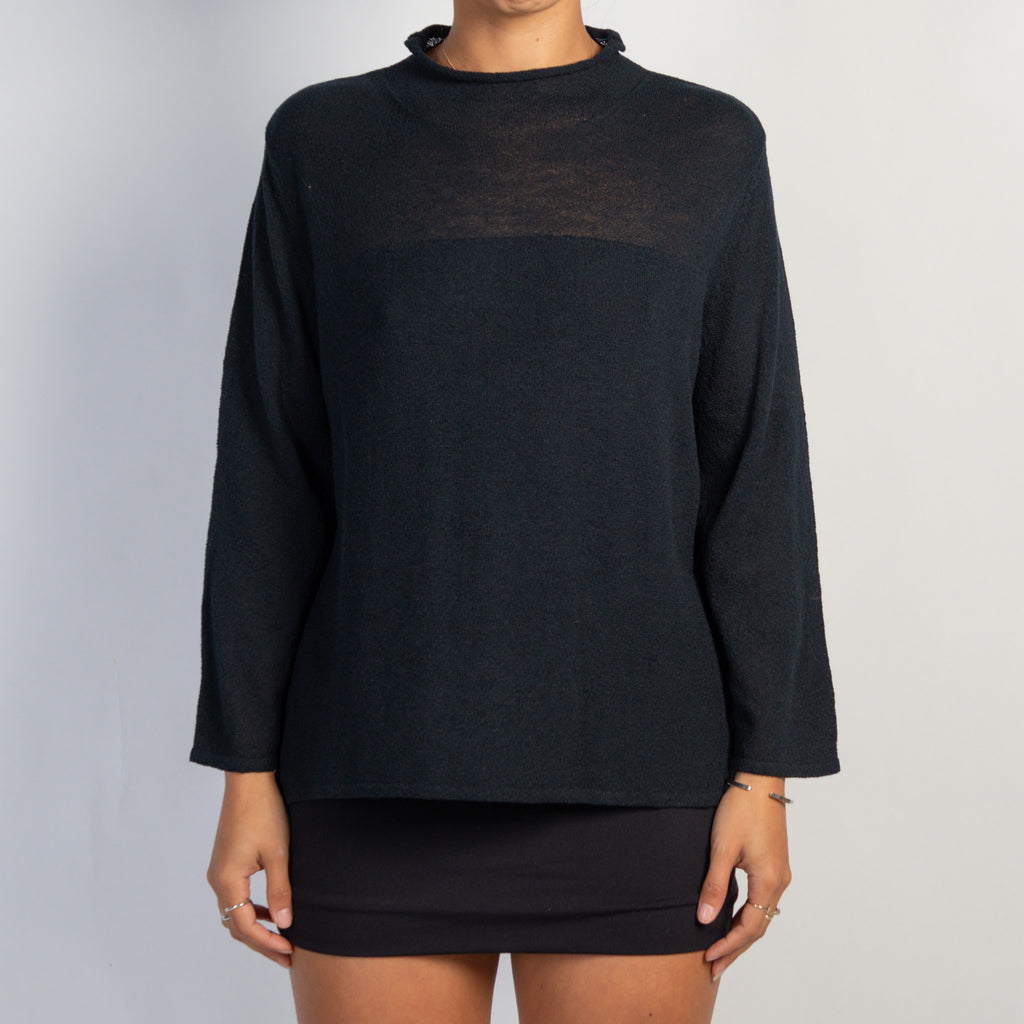 BLACK KNIT MOCKNECK TOP