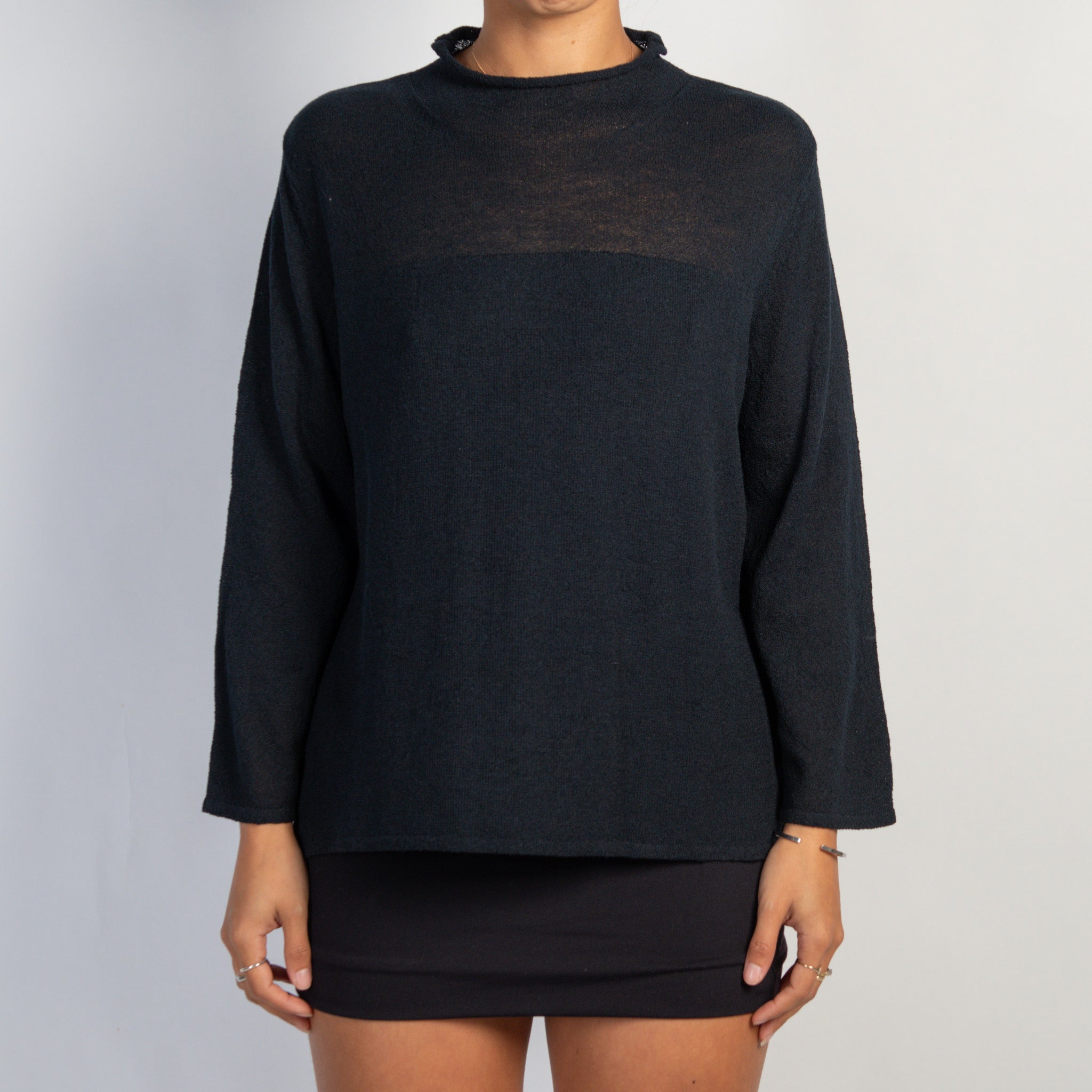 BLACK KNIT MOCKNECK TOP