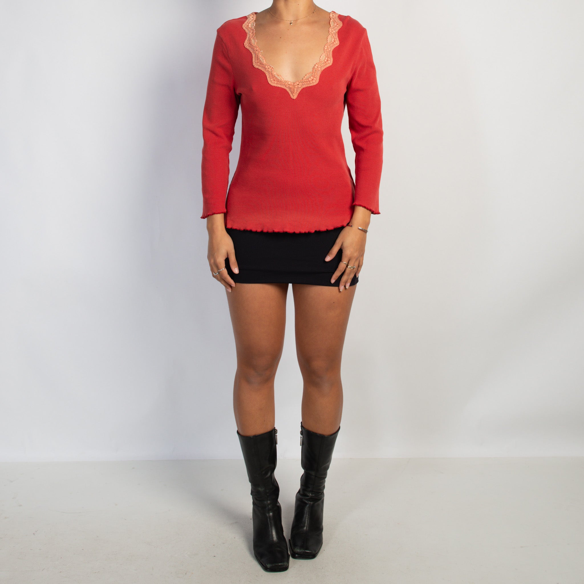 LACE TRIM LONG SLEEVE TOP