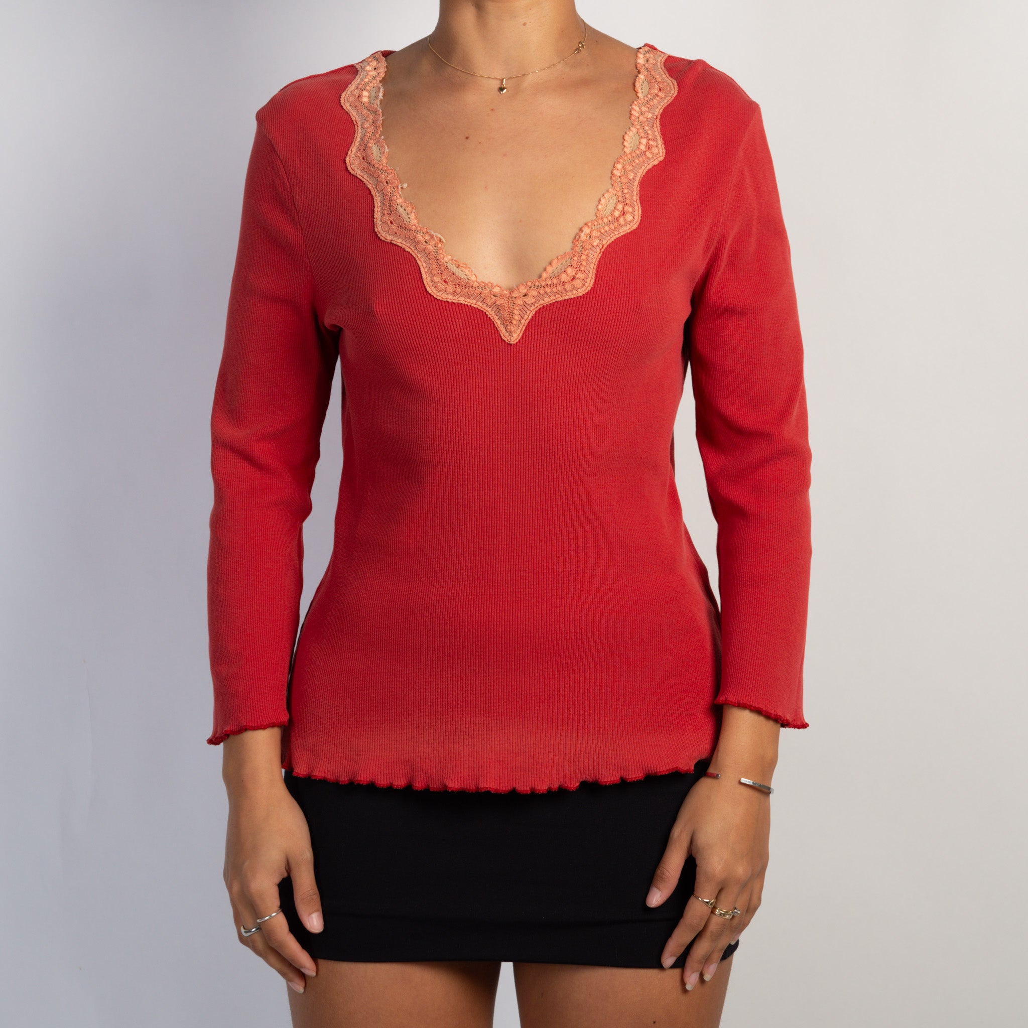 LACE TRIM LONG SLEEVE TOP