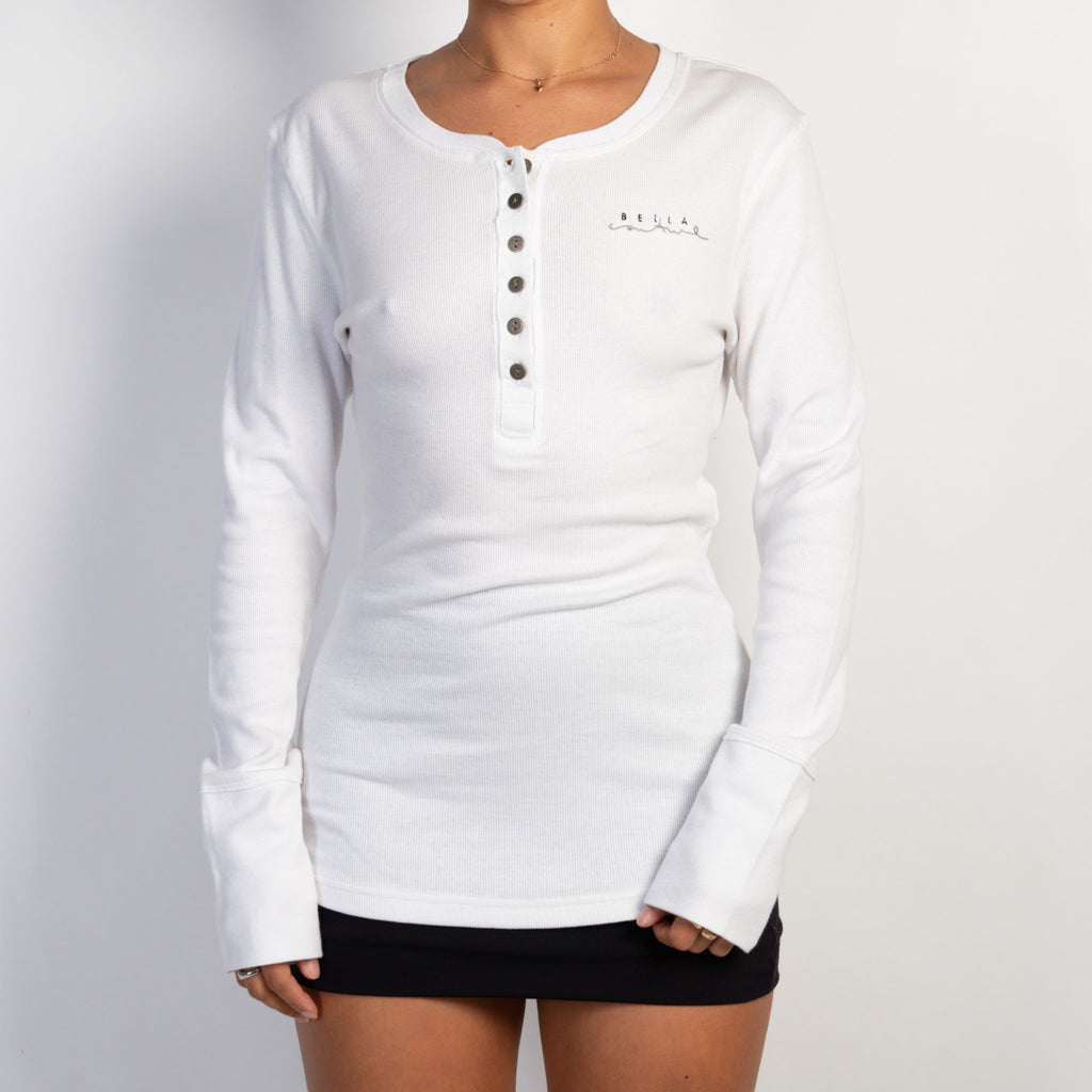 WHITE RIB HENLEY TOP
