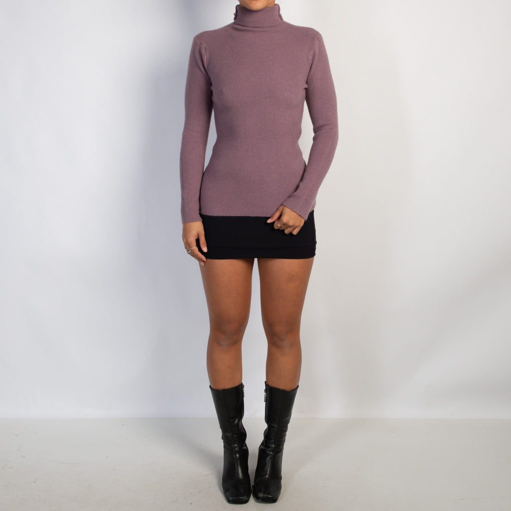 PURPLE TURTLENECK KNIT TOP