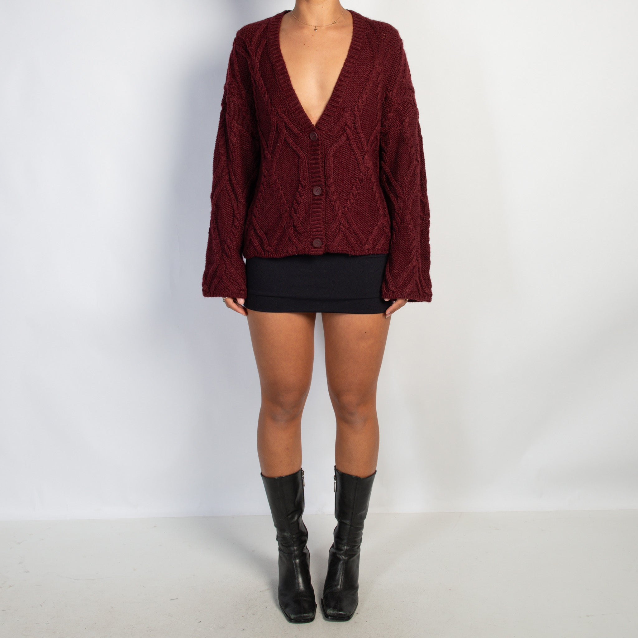 DEEP RED KNIT CARDIGAN