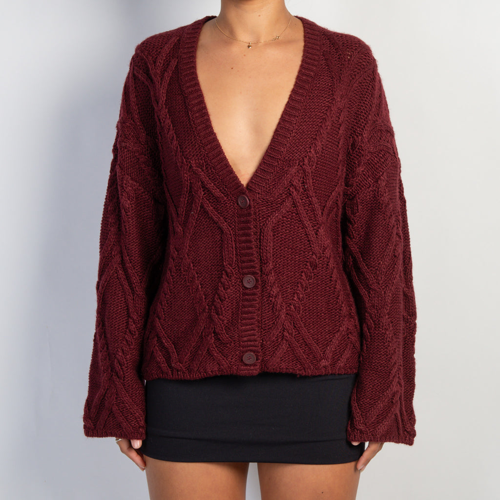 DEEP RED KNIT CARDIGAN