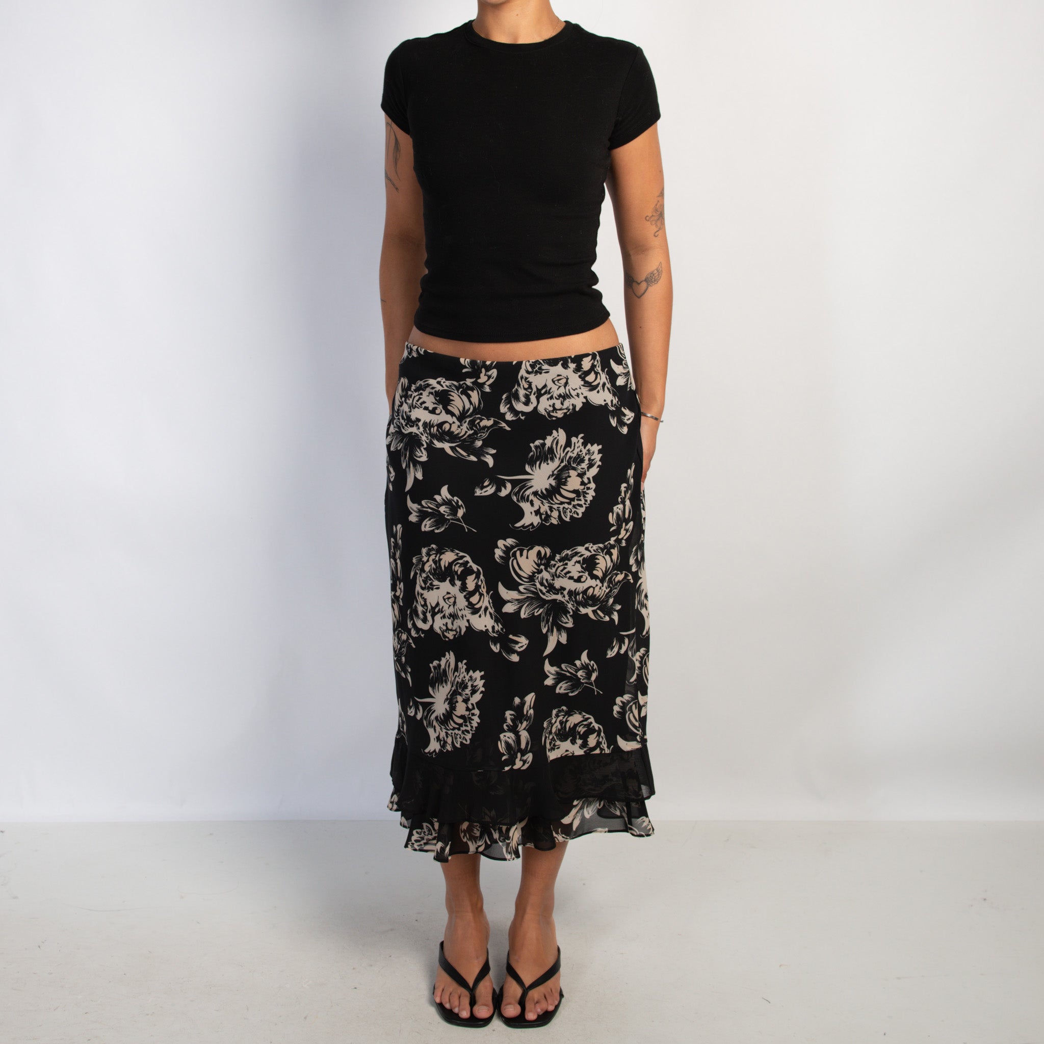 FLORAL MIDI SKIRT