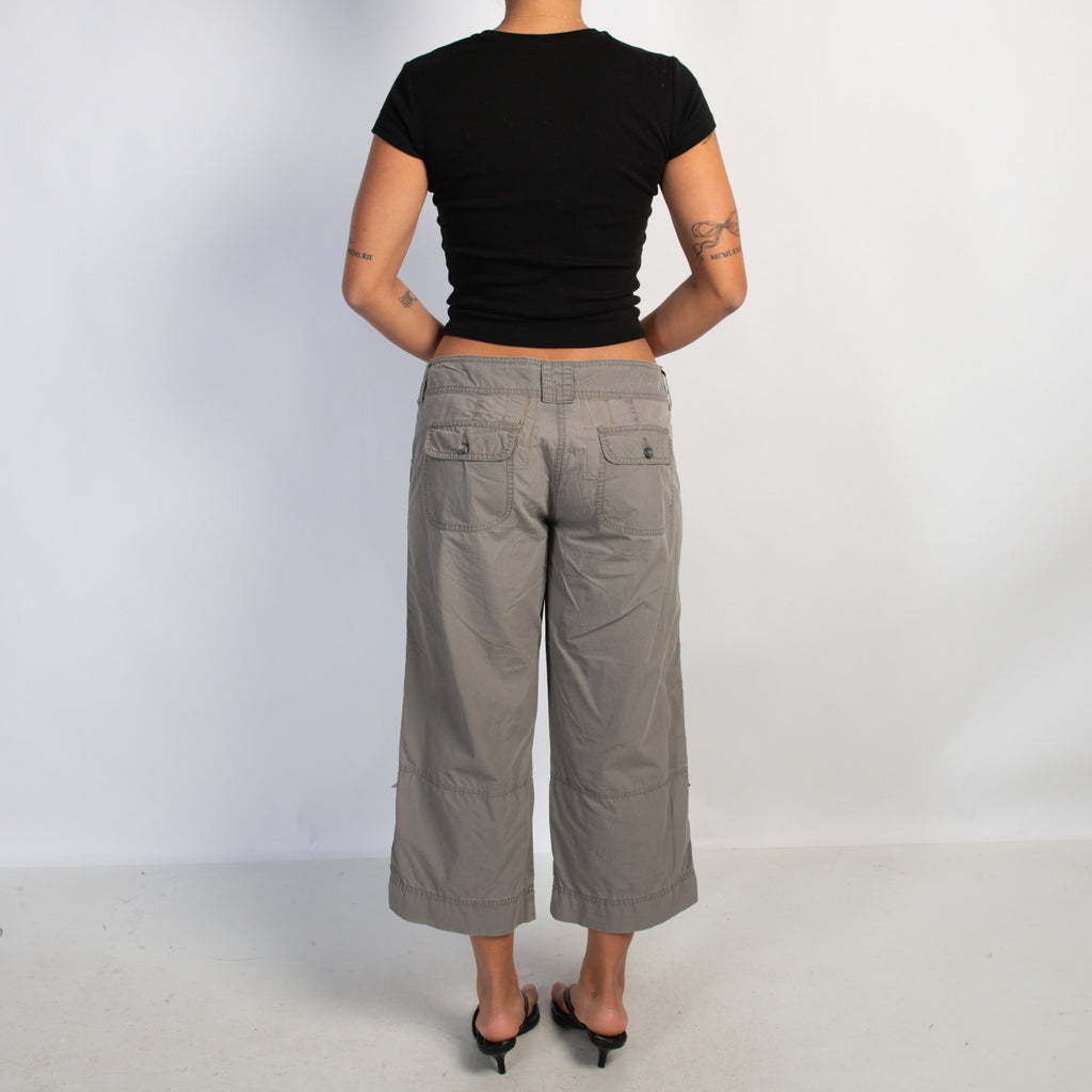 KHAKI CARGO CAPRI PANTS