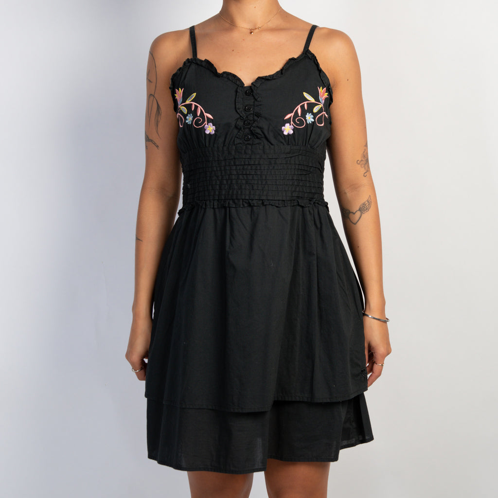 FLORAL EMBROIDERED DRESS
