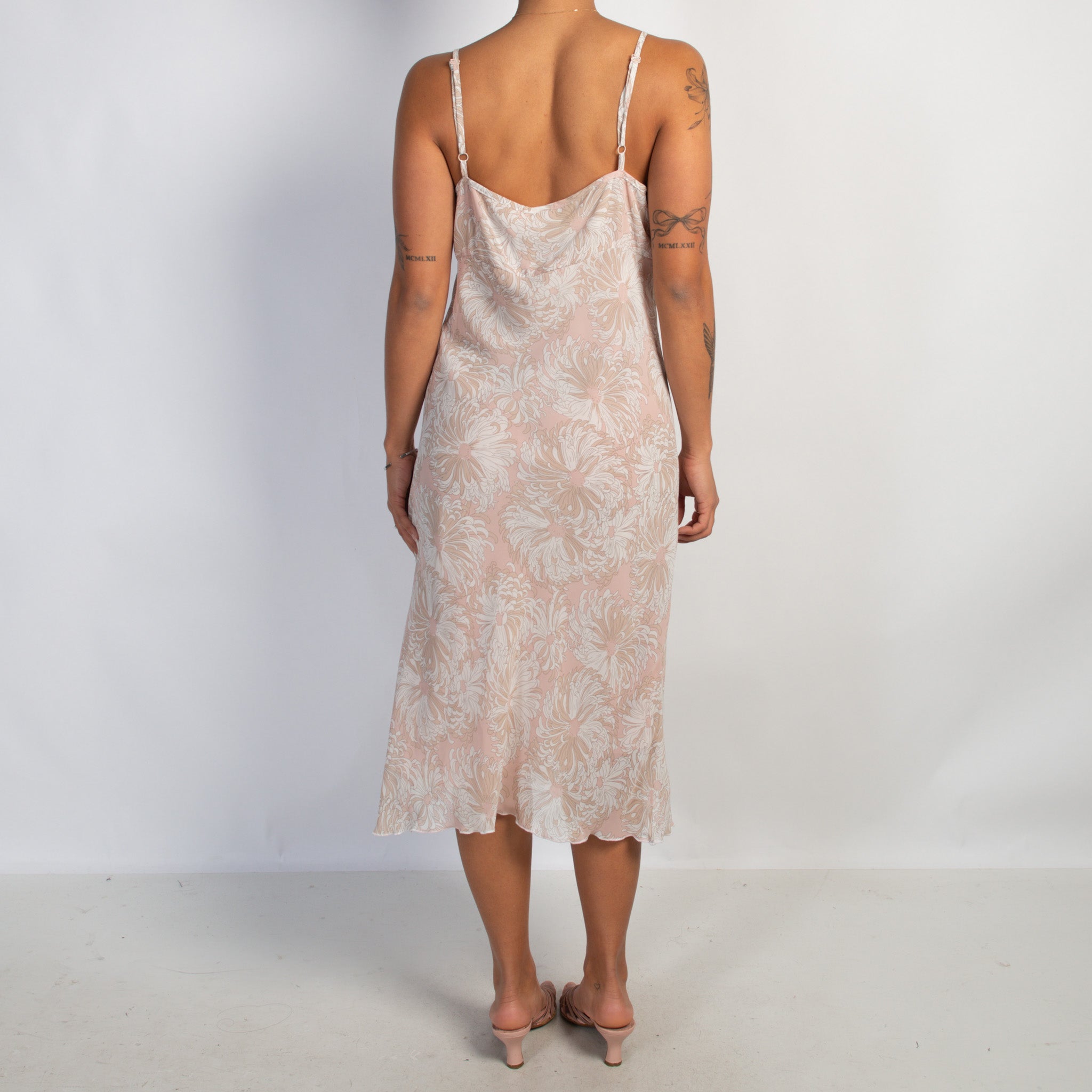PALE PINK FLORAL MIDI DRESS