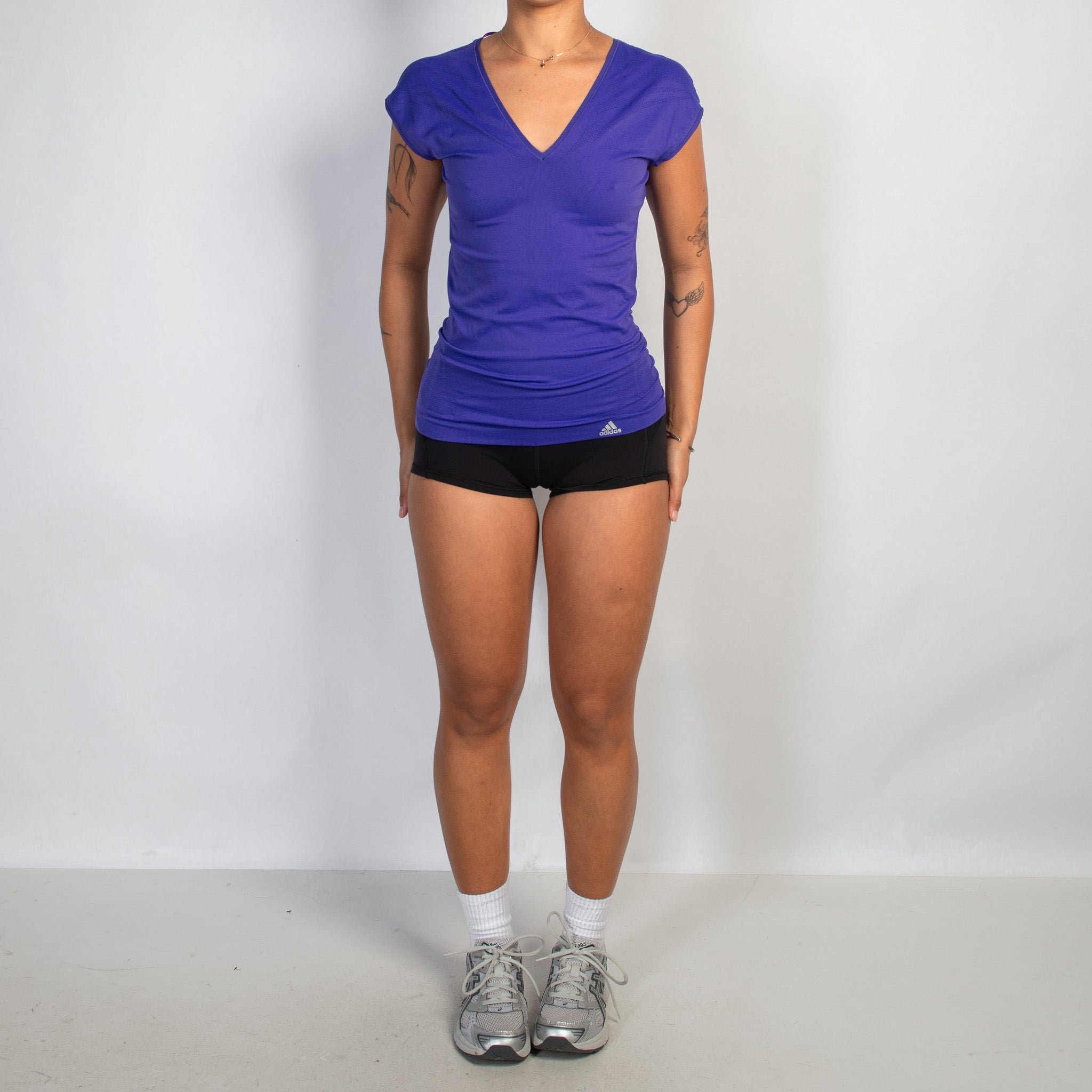 VIOLET SEAMLESS NYLON TOP