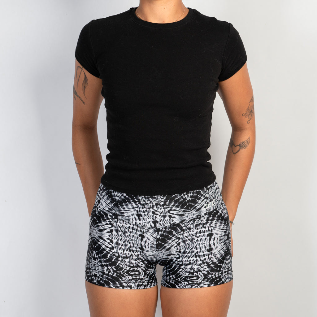 B&W TIE DYE BIKE SHORTS