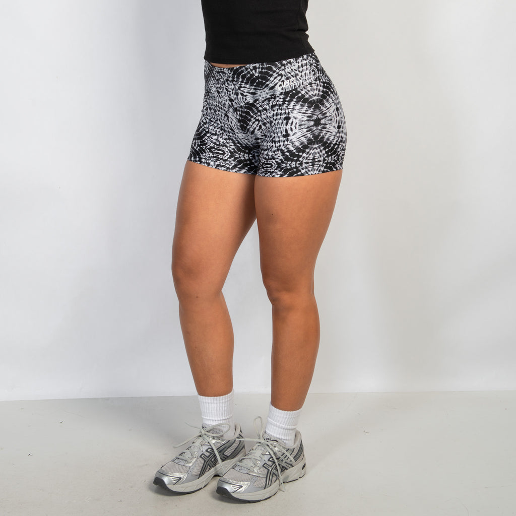 B&W TIE DYE BIKE SHORTS