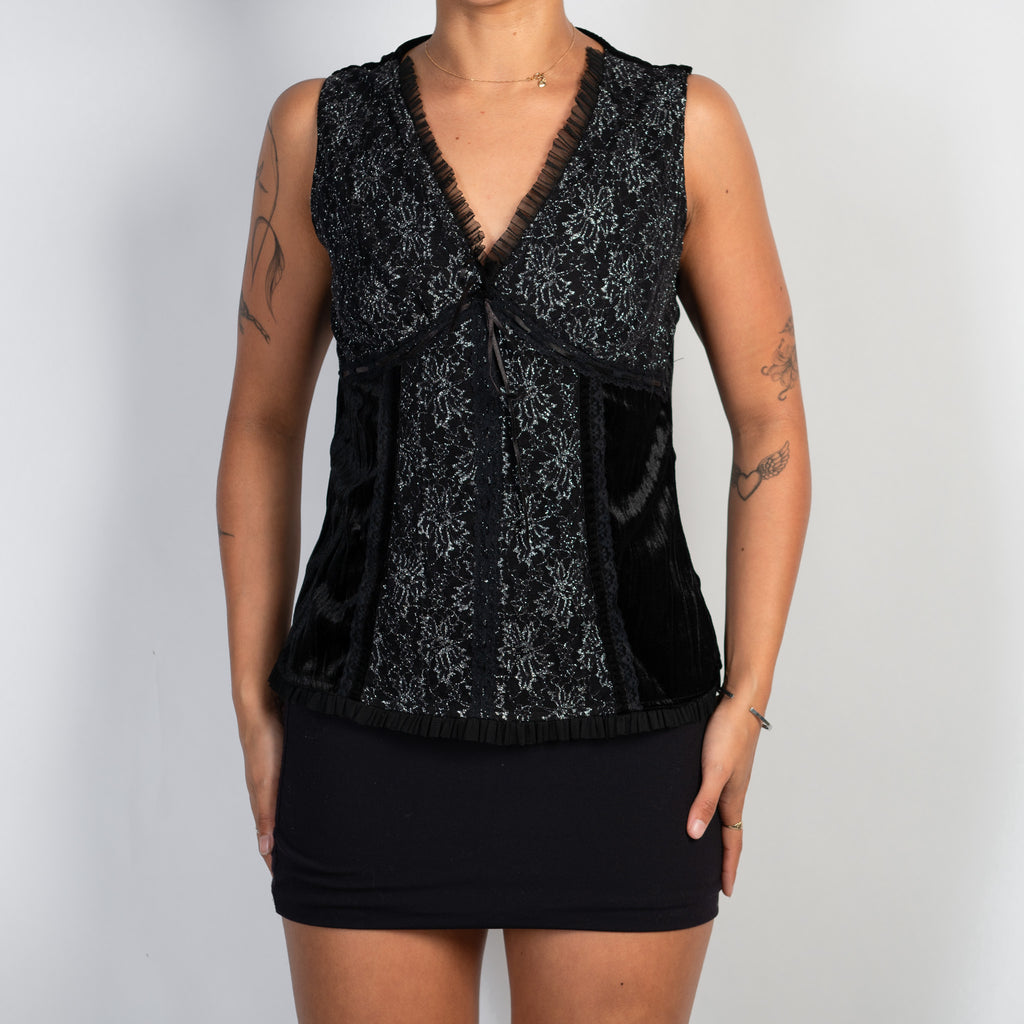 BLACK VELOUR LACE TOP