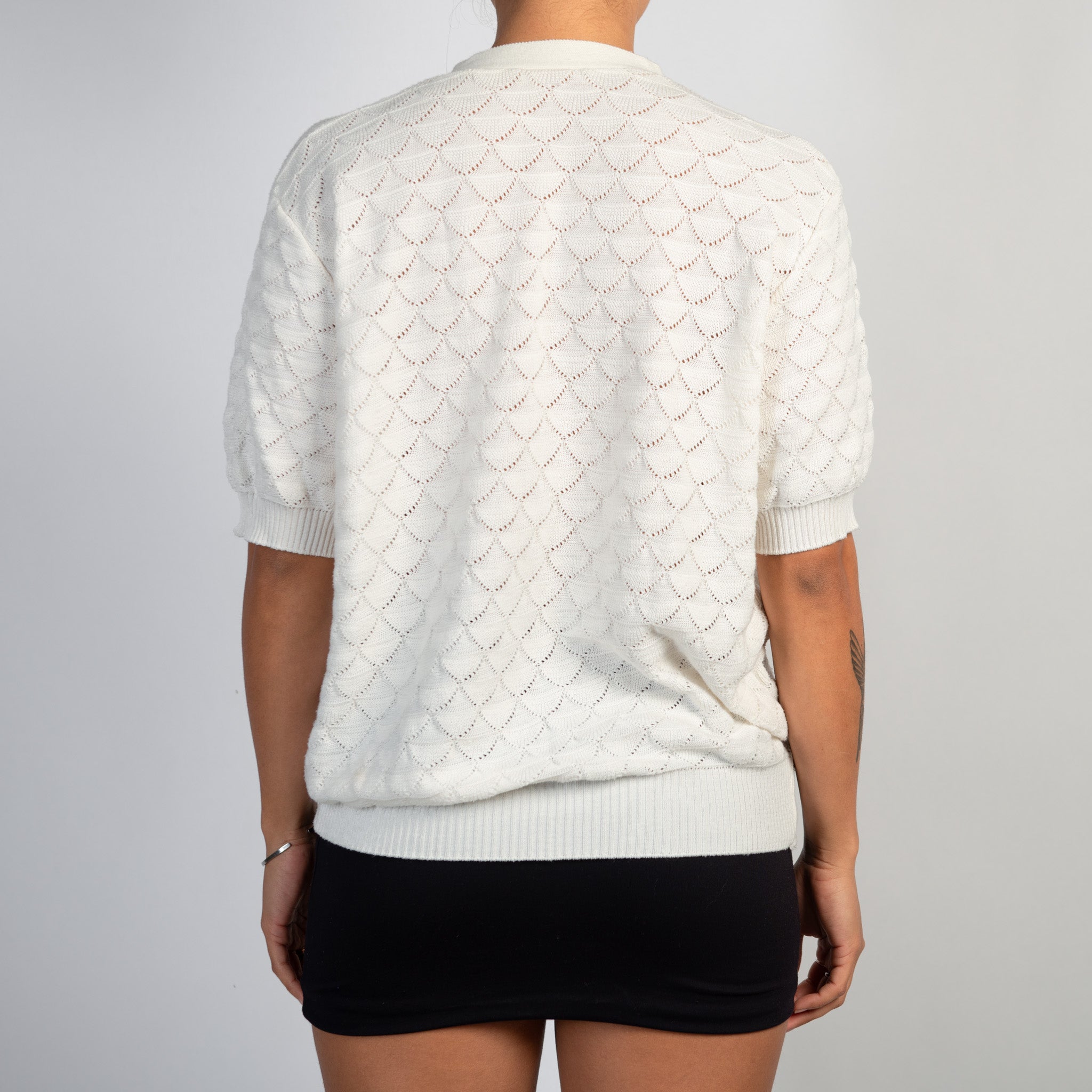 WHITE KNIT CARDIGAN TOP