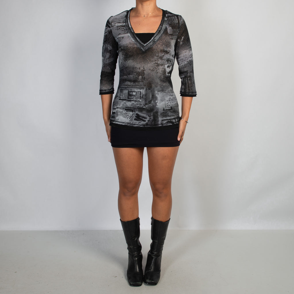 GREY MESH PATTERN TOP
