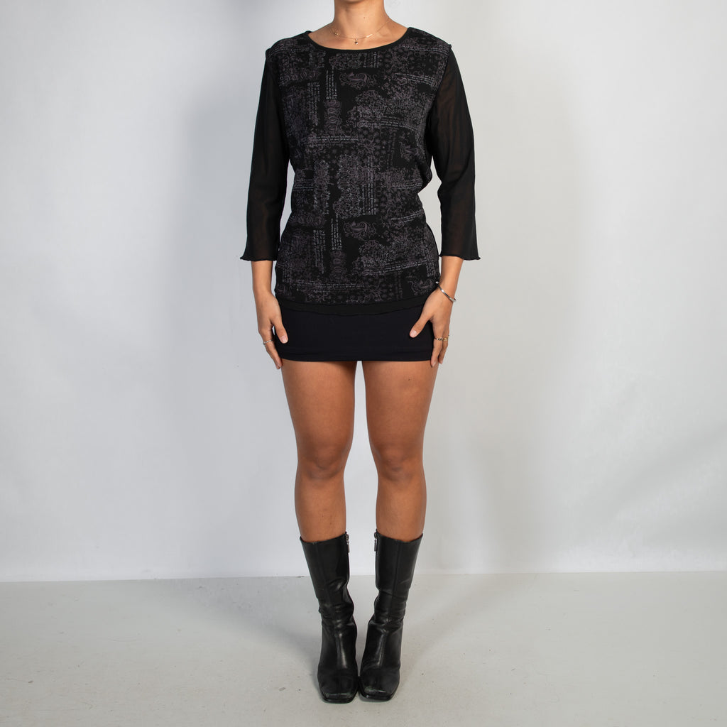 BLACK MESH LONG SLEEVE TOP