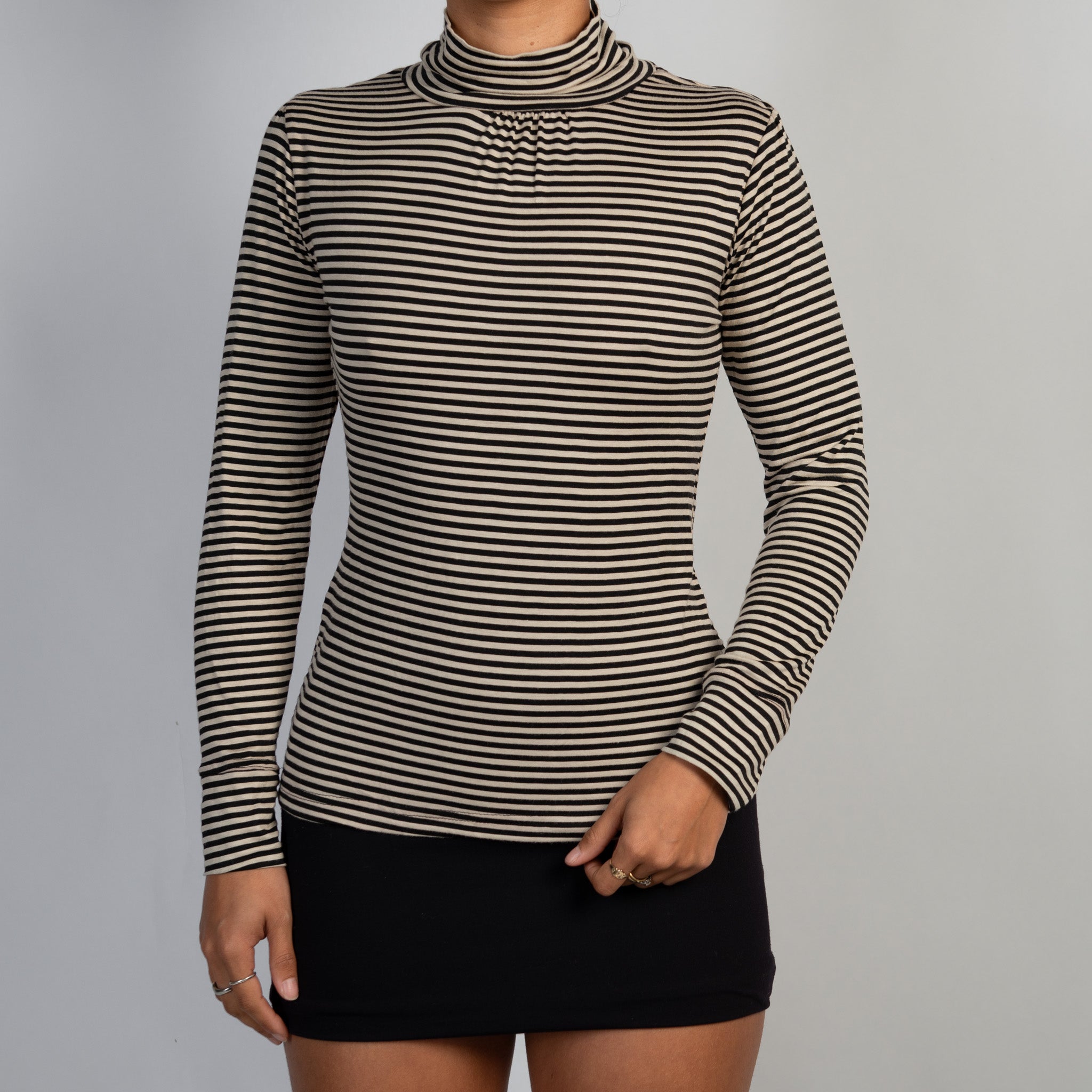 STRIPE LONG SLEEVE TOP