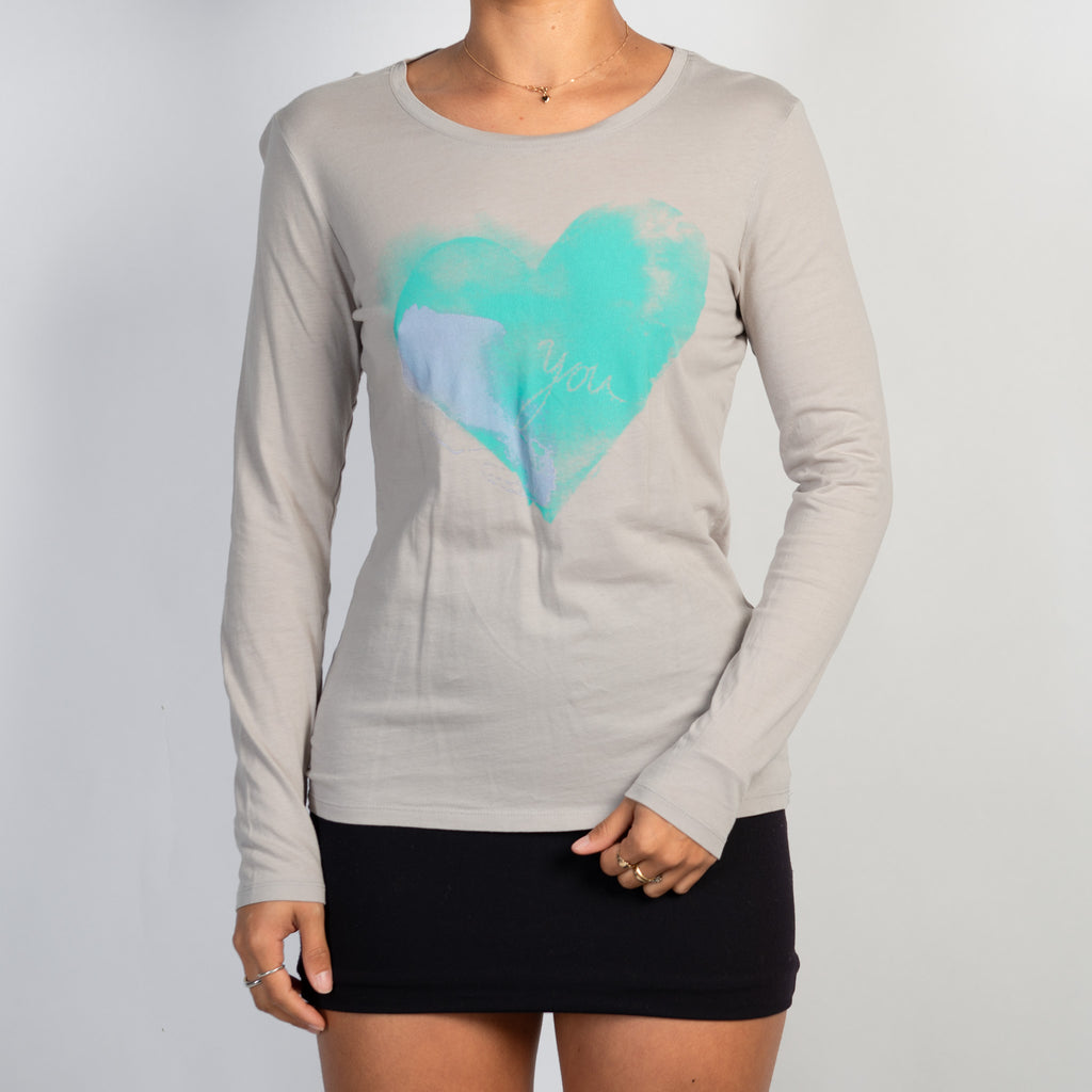 GRAPHIC LONG SLEEVE TOP