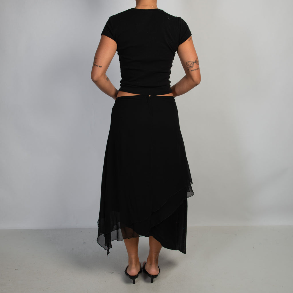 BLACK ASYMMETRIC SKIRT