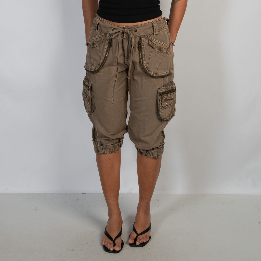 KHAKI CROP CARGO PANTS