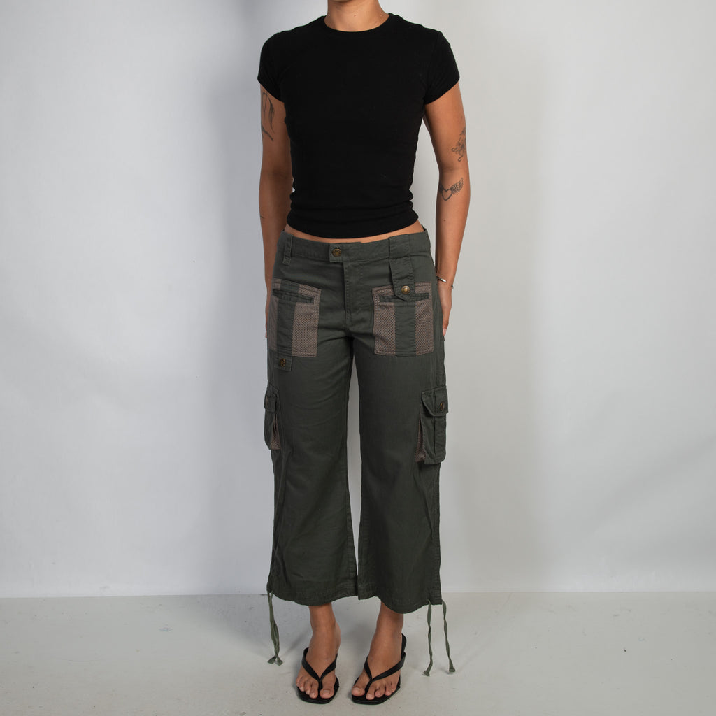 DEEP KHAKI CROP CARGO PANTS