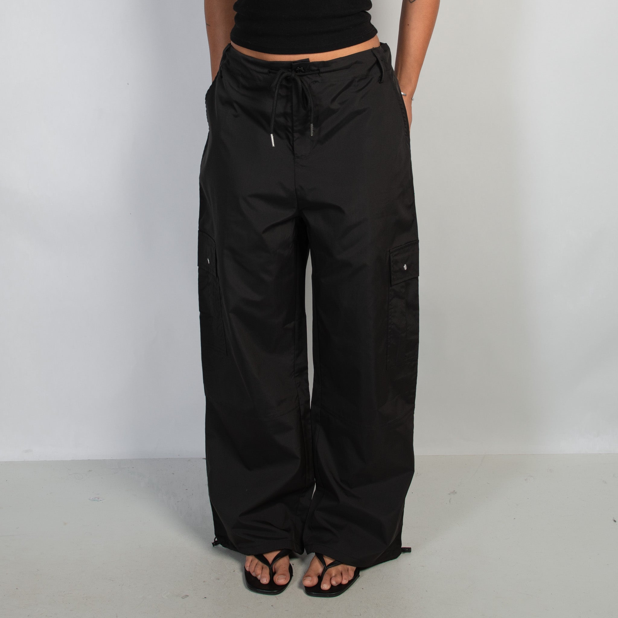 BLACK DRAWSTRING CARGO PANTS