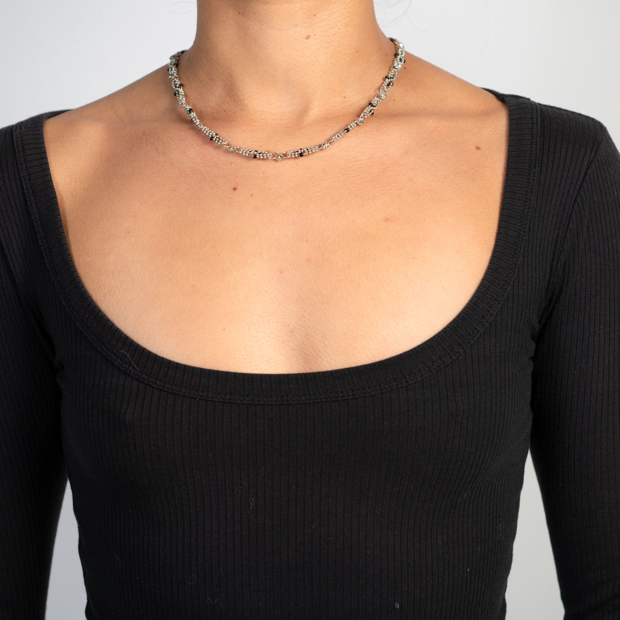 BEADED METAL NECKLACE