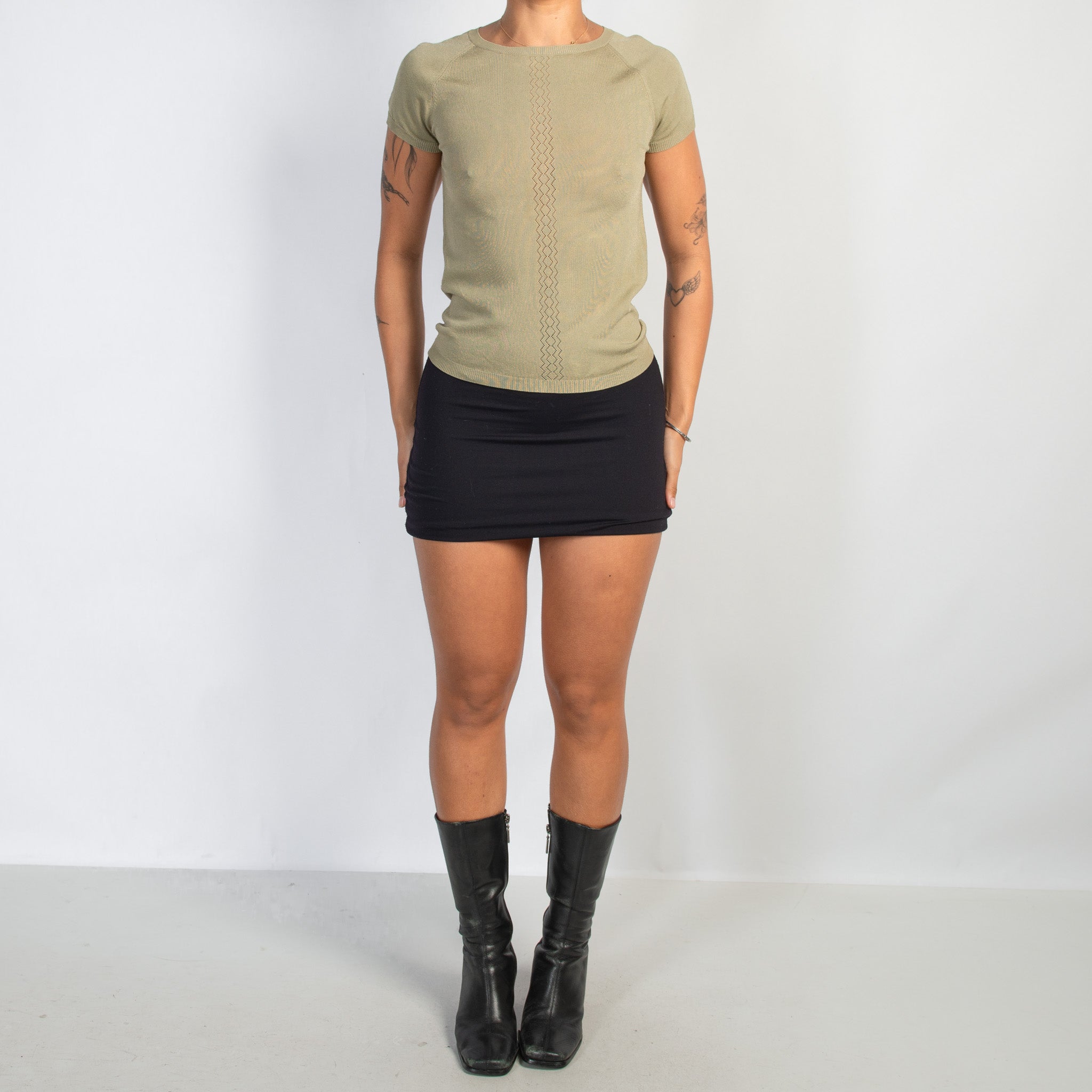 PALE GREEN KNIT TEE