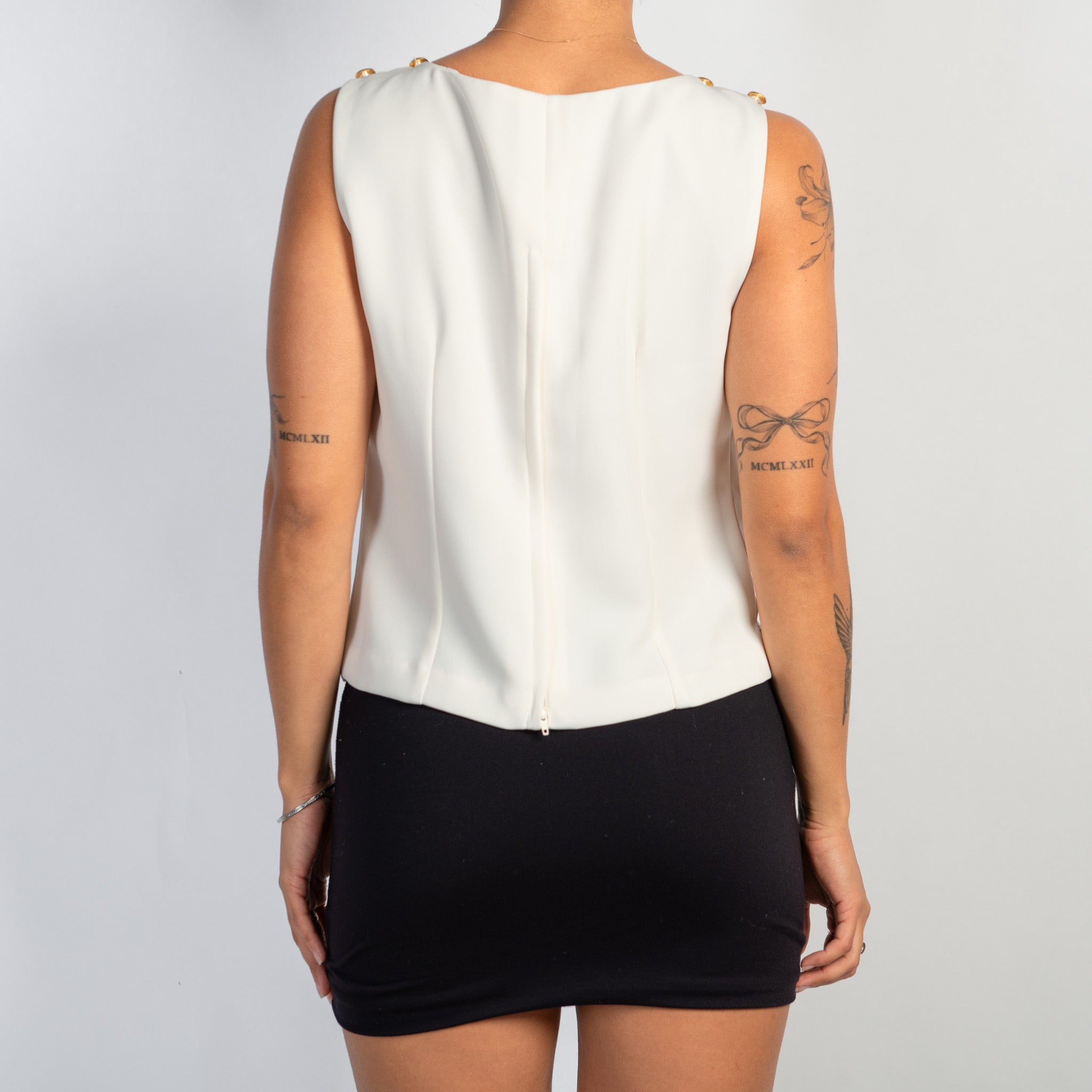 IVORY SLEEVELESS TOP