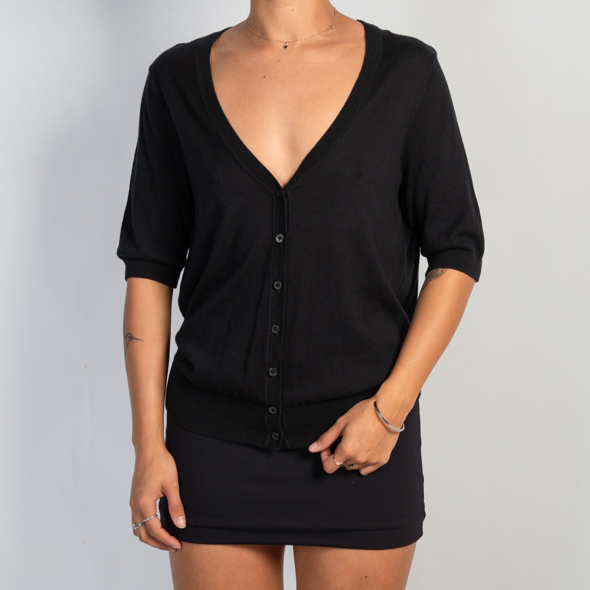 BLACK 1/2 SLEEVE CARDIGAN