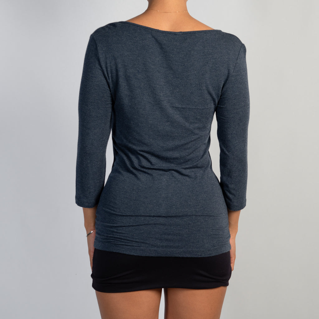 NAVY 3/4 SLEEVE TOP