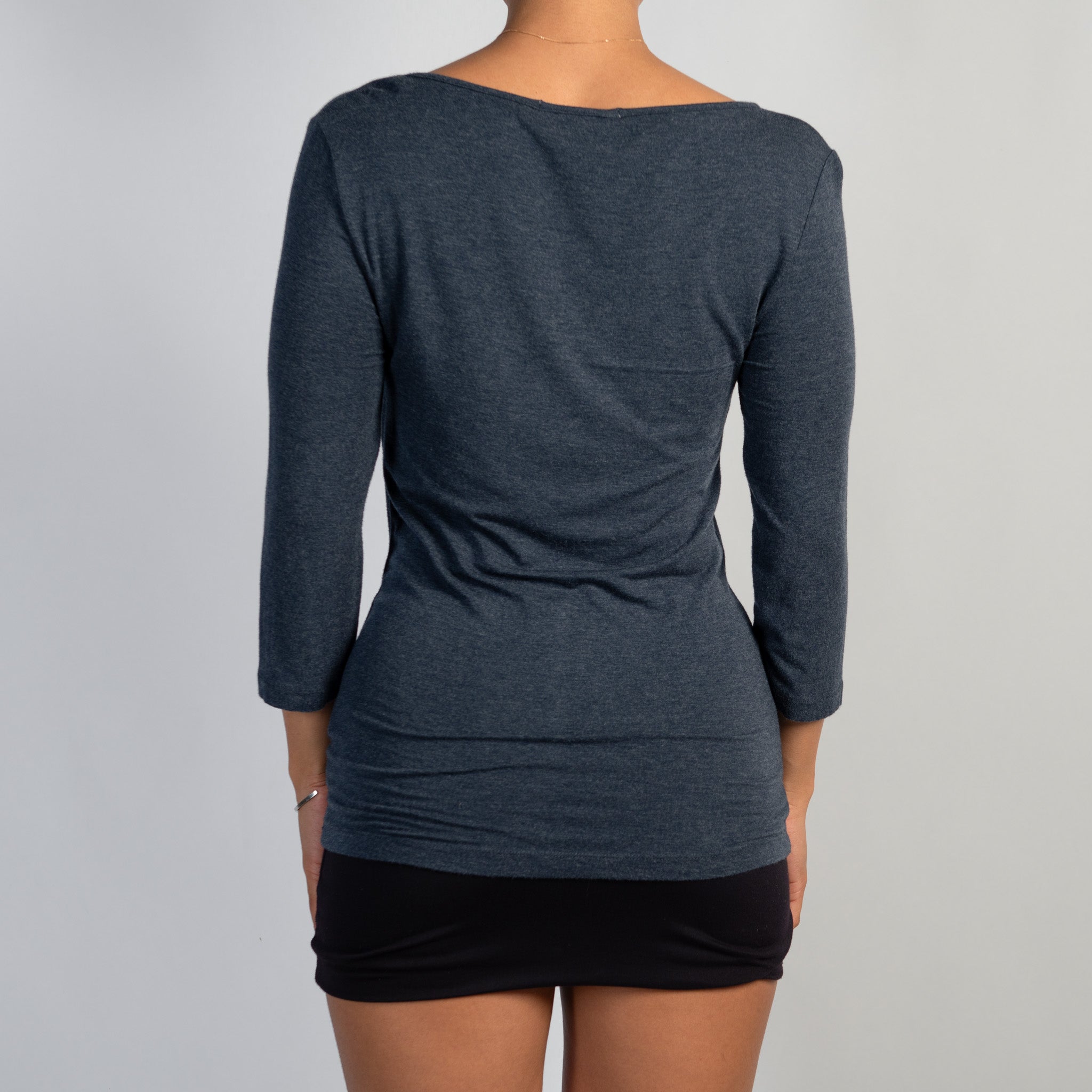 NAVY 3/4 SLEEVE TOP