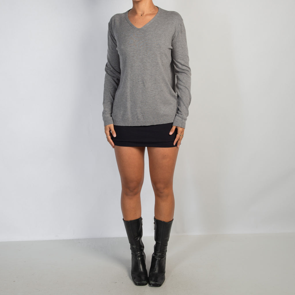 GREY SOFT KNIT TOP
