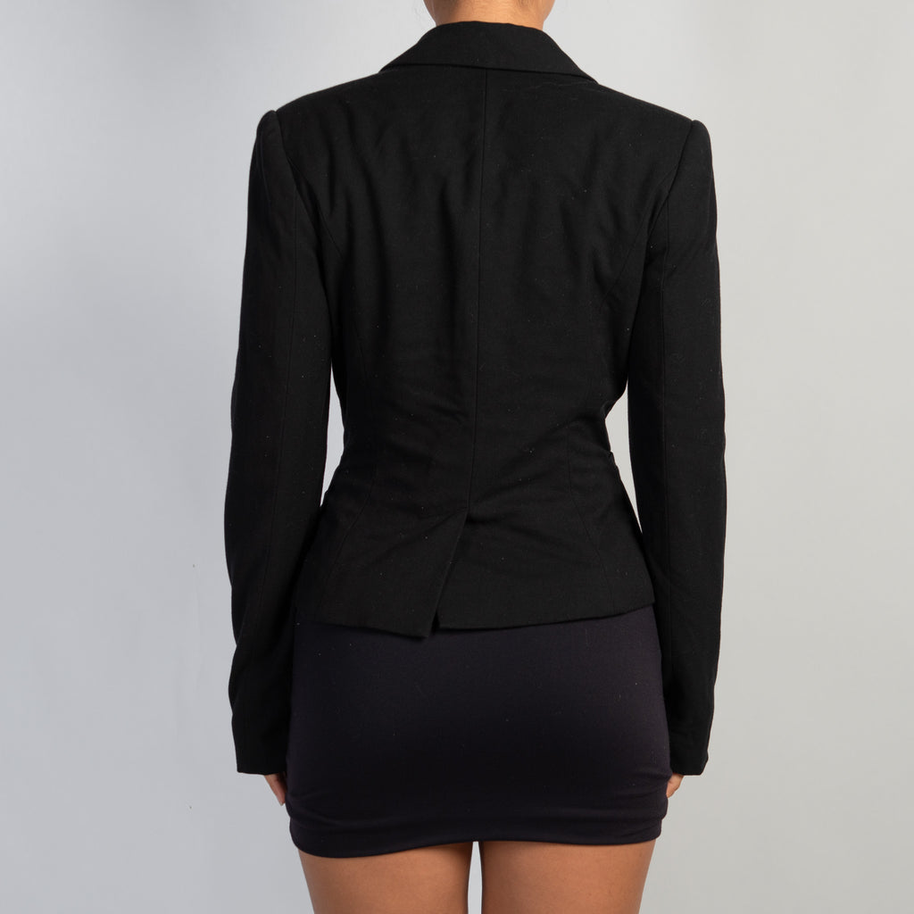 CLASSIC BLACK BLAZER
