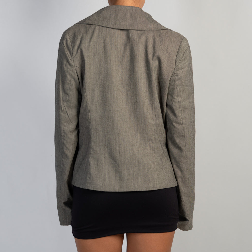 GREY RUFFLE BLAZER