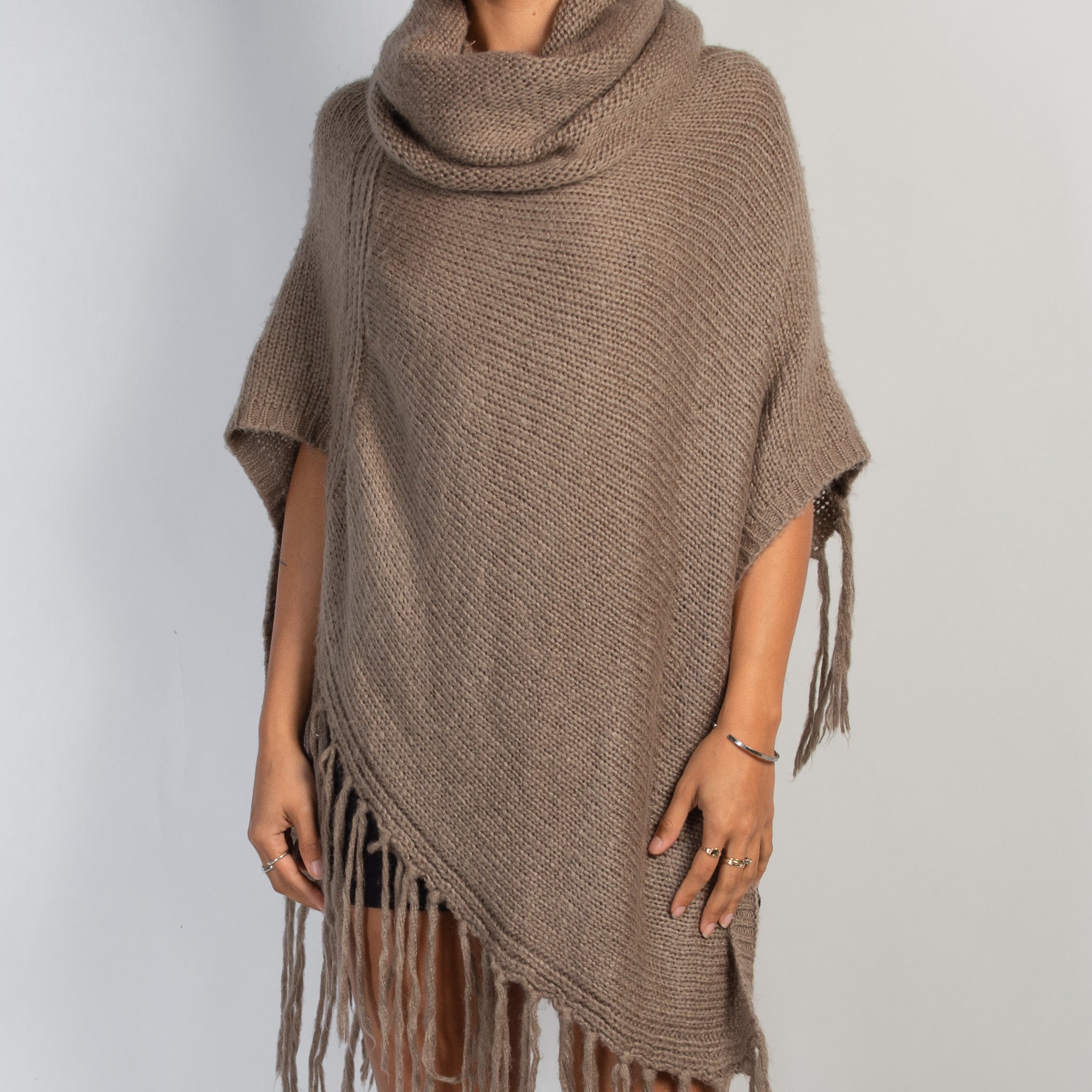 BROWN KNIT PONCHO